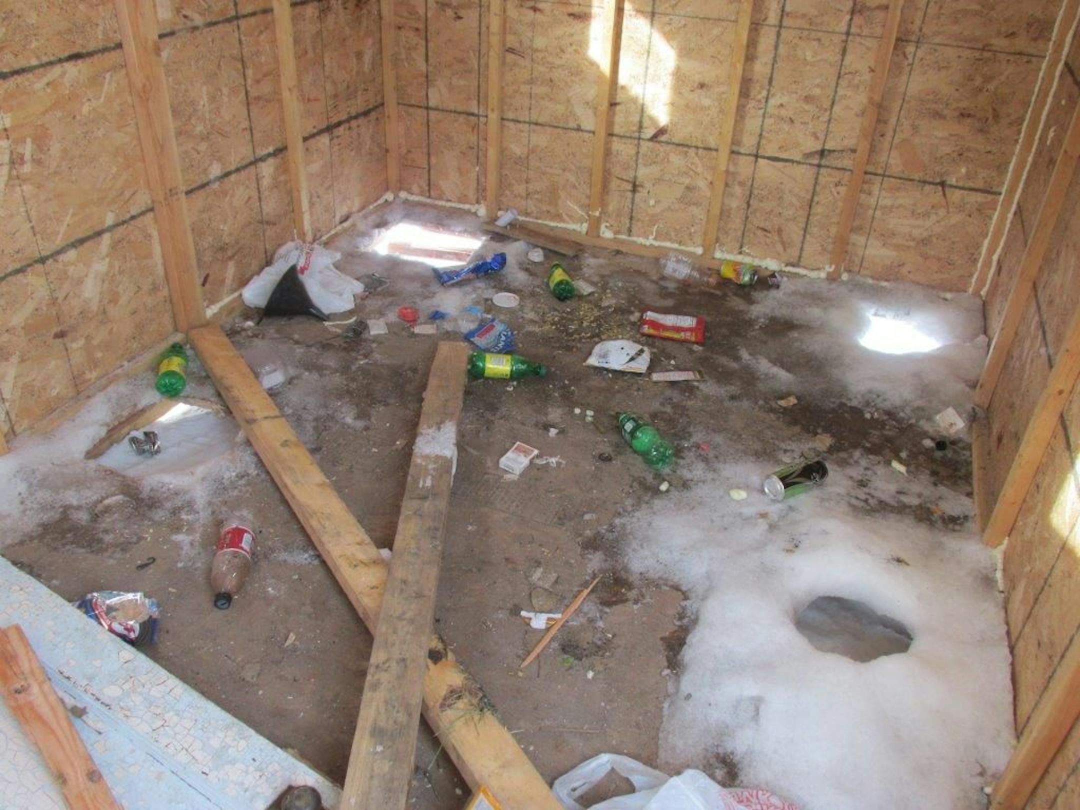 Credit: Minnesota Department of Natural Resources Photo descriptions: 2015 Island Lake, Mahnomen County (CO Malinowski); NOTE TO MEDIA: Images of various examples of litter are available at ftp://mediaroom.dnr.state.mn.us in folder named �news release resources,� then in folder named �02-12-15 litter.�