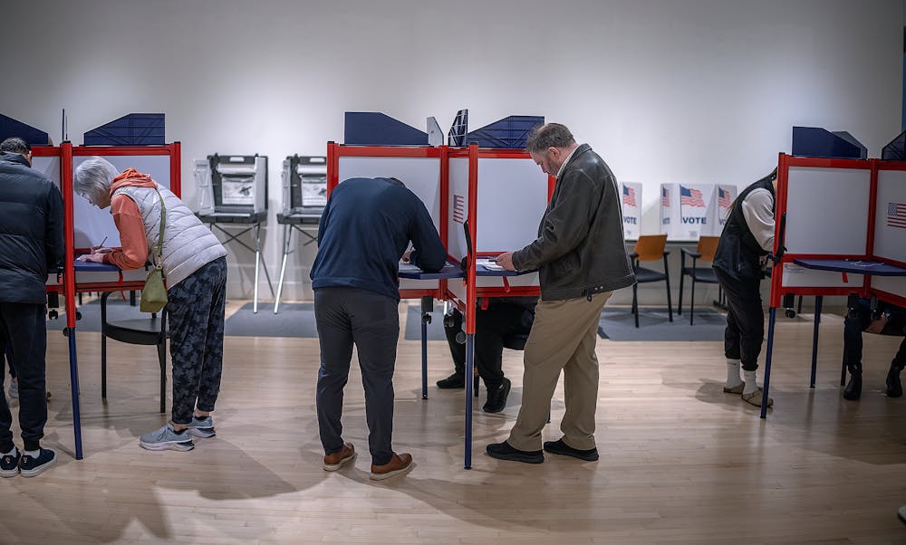 Voters take to the polls as the doors open at the Bloomington Civic Plaza in Bloomington, MN on Tuesday, Nov. 5, 2024.   ] Elizabeth Flores • liz.flores@startribune.com