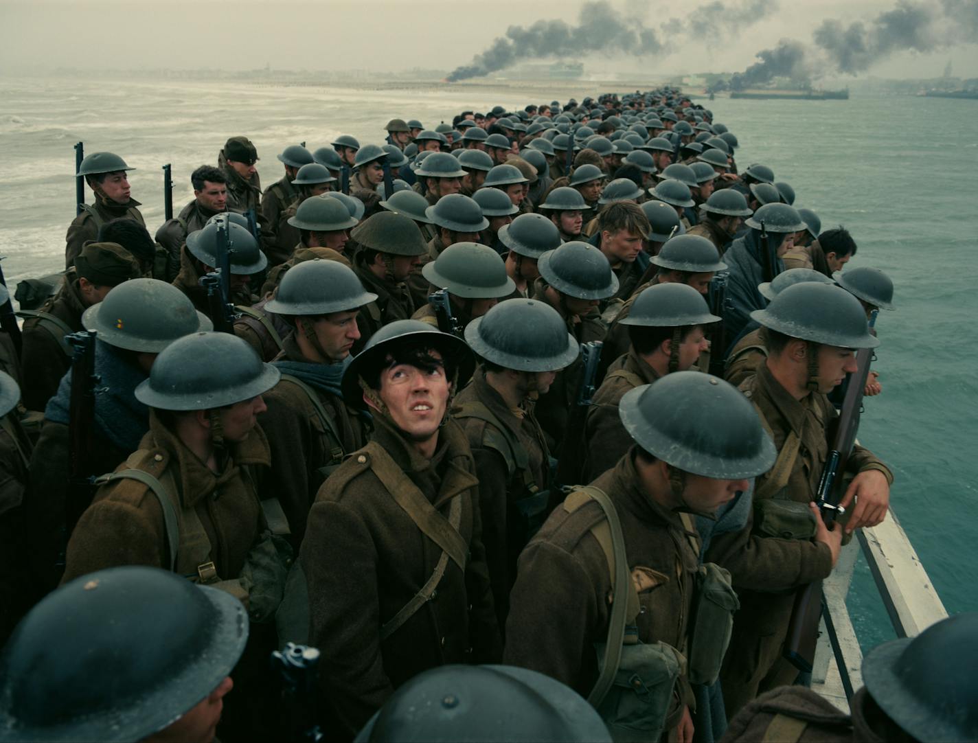 Fionn Whitehead in "Dunkirk"