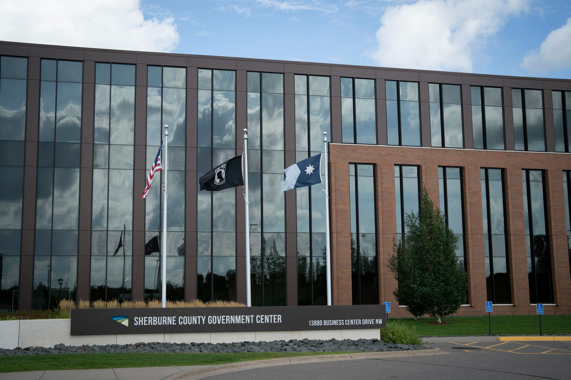 Three employees accused of embezzling $200,000 from Clear Lake, Minn.