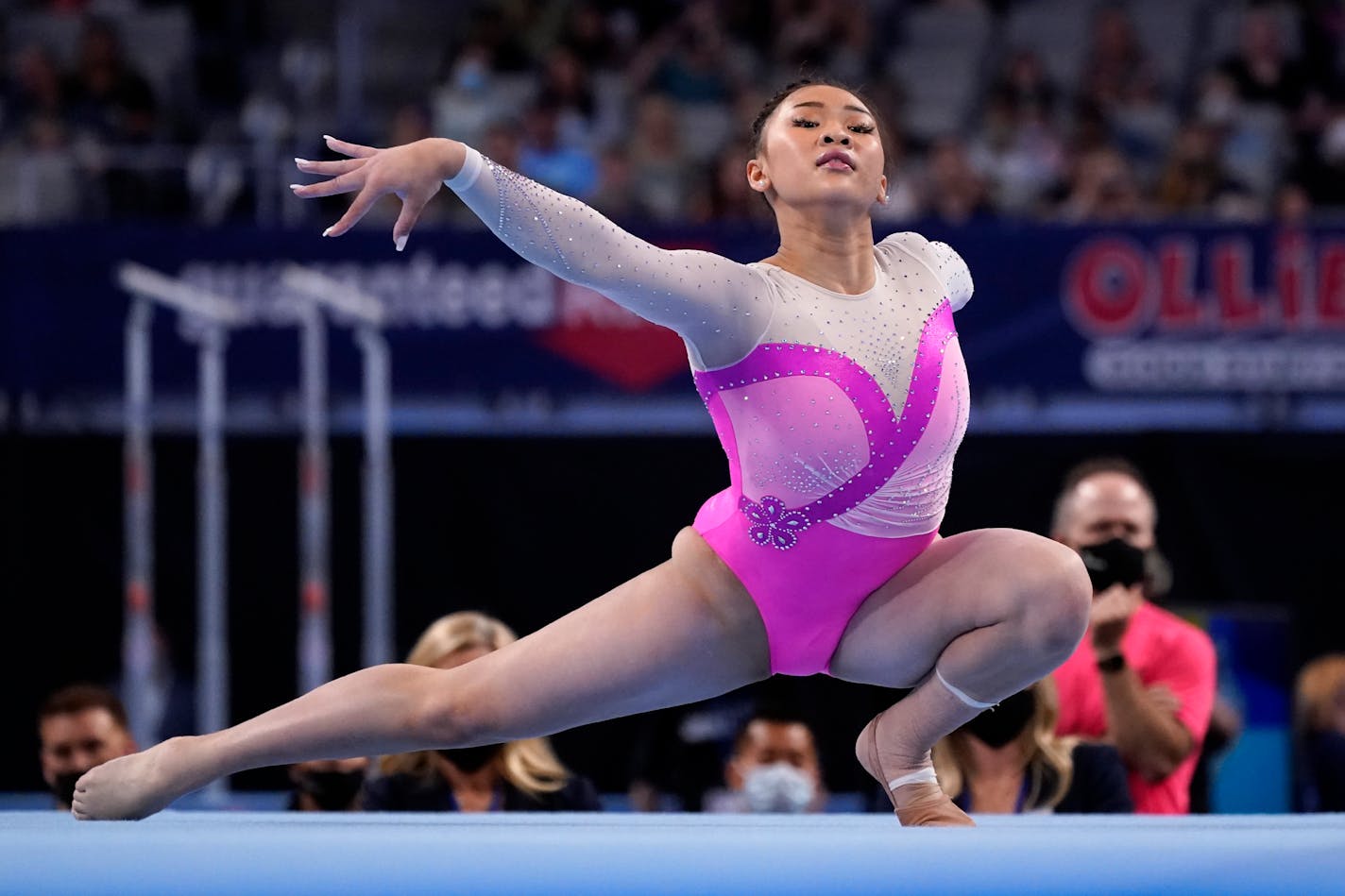 Suni Lee competes on the floor exercise during the U.S. Gymnastics Championships on Friday