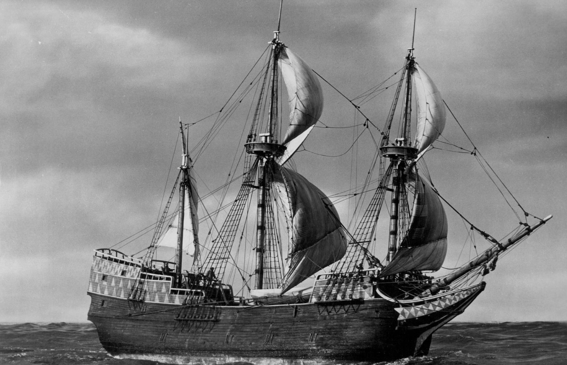 November 1952 A 66-Day Ferry Boat: The ha flower, the 180-ton vessel which carried 102 colonists and a crew of 33 sailors to America where they sought religious freedom from the tyranny of Englandâ€™s King James I, As depicted in the M0!f Technicolor picture, "Plymouth Adventure," the flower was 90-feet from stem to stun, square-rigged, with a lateen sail on her mizzen mast. Little is known about the historic old vessel, except that she had been decorated as one of the British