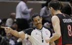 Veteran NBA referee Bill Kennedy has told Yahoo Sports he is gay after Sacramento Kings guard Rajon Rondo directed a gay slur at him during a game.