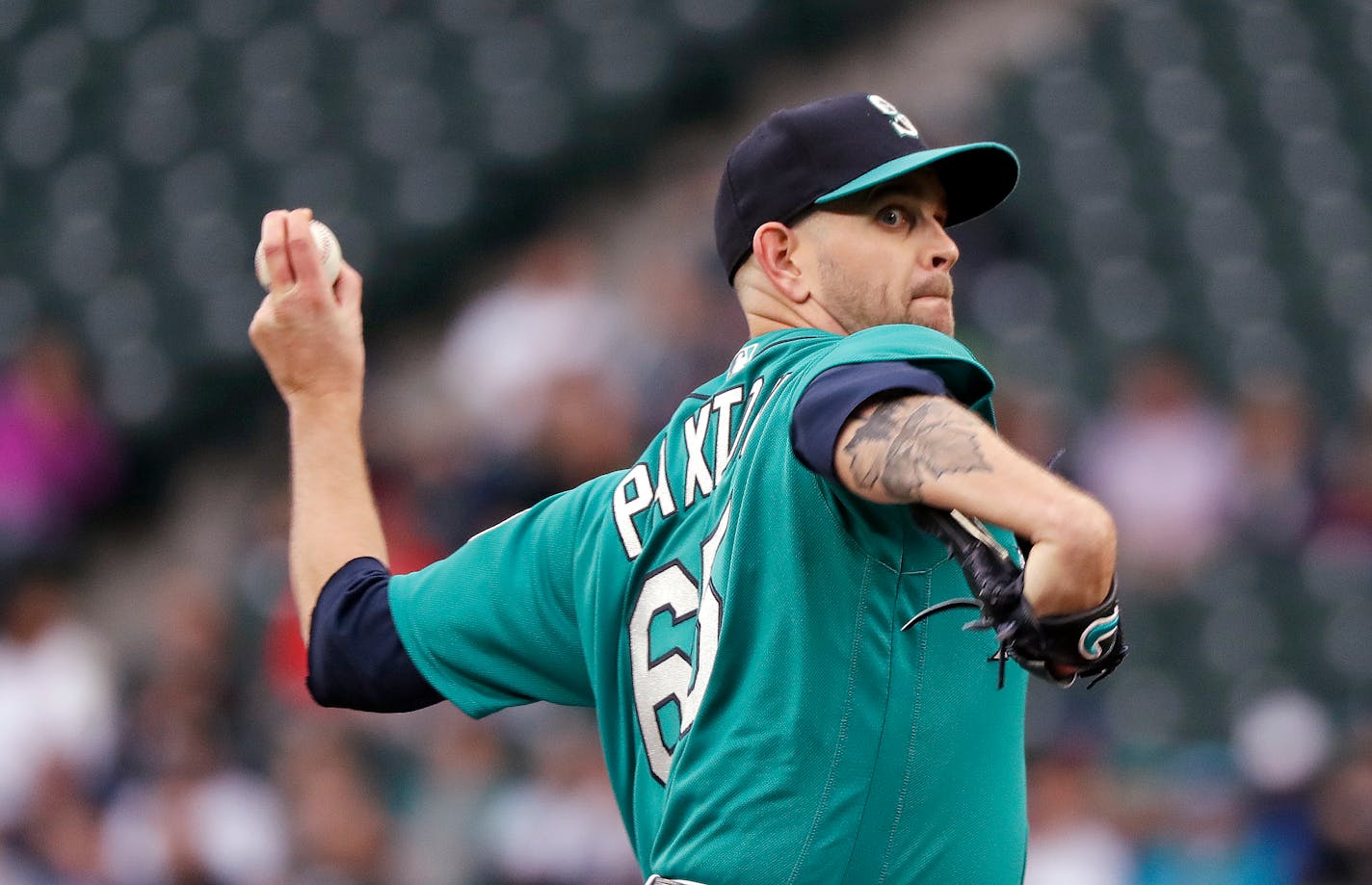 Seattle Mariners starting pitcher James Paxton