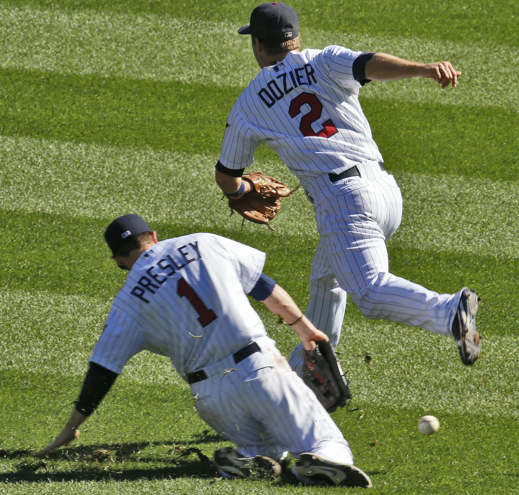 Twins vs. Cleveland. Twins last game of the season, losing 5-1 to the Indians. It may have been Twins manager Ron Gardenhire's last game as manager. A pop fly fell between Twins Alex Presley and Brian Dozier in the 6th inning that allowed eventual Cleveland runs in the inning. (MARLIN LEVISON/STARTRIBUNE(mlevison@startribune.com)