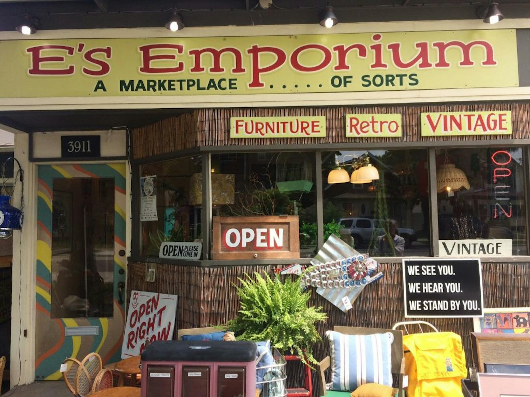 E's Emporium on the Minnehaha Mile, a south Mpls destination offering retro, vintage and secondhand home decor and furnishings.