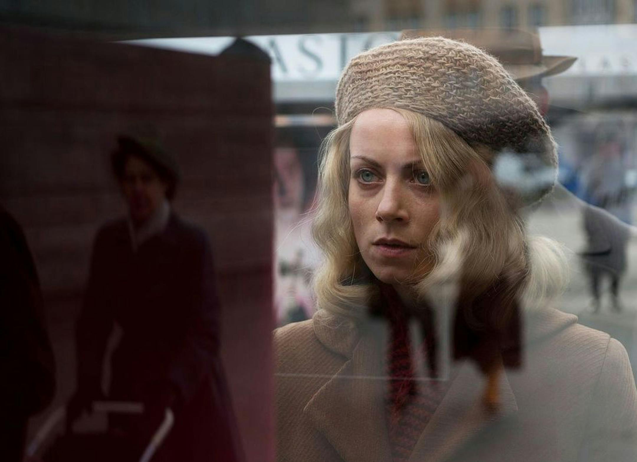 Alice Dwyer in "The Invisibles."