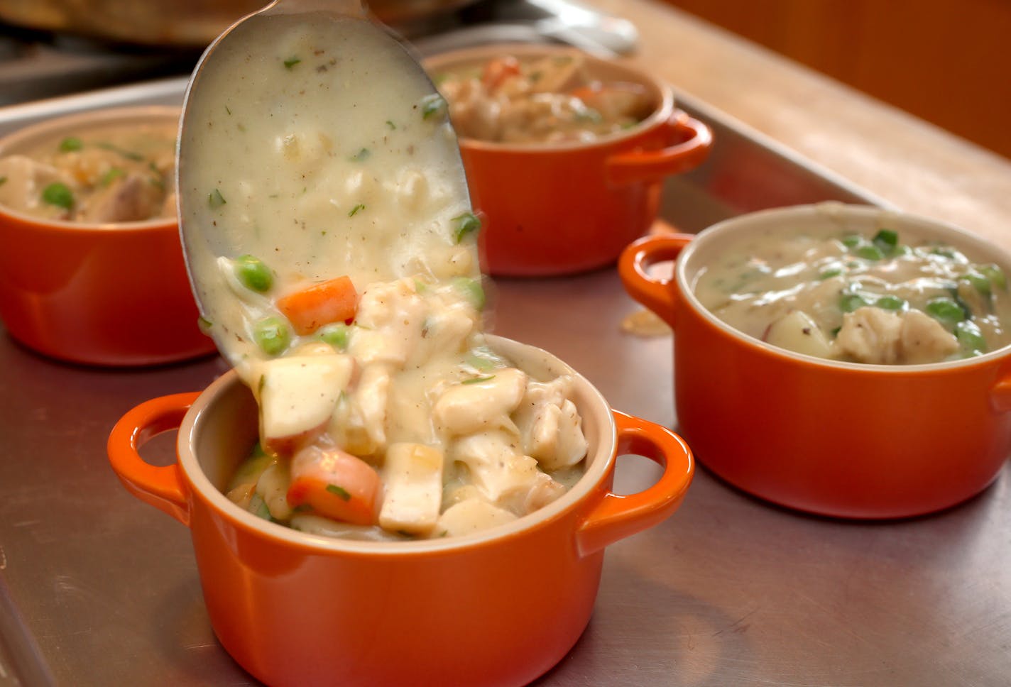 Turkey pot pie. Minneapolis, MN on October 31, 2013. ] JOELKOYAMA&#x201a;&#xc4;&#xa2;joel koyama@startribune