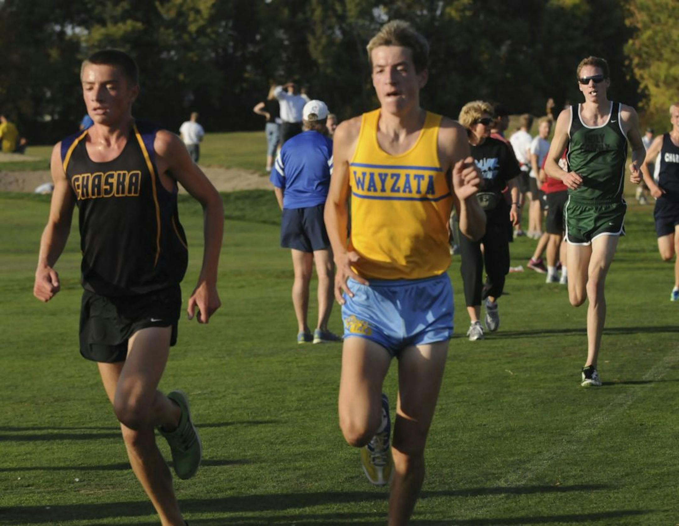 Joey Duerr, left, of Chaska and Connor Olson of Wayzata at the Victoria Lions Invitational. Photo by Kraig A. Lungstrom