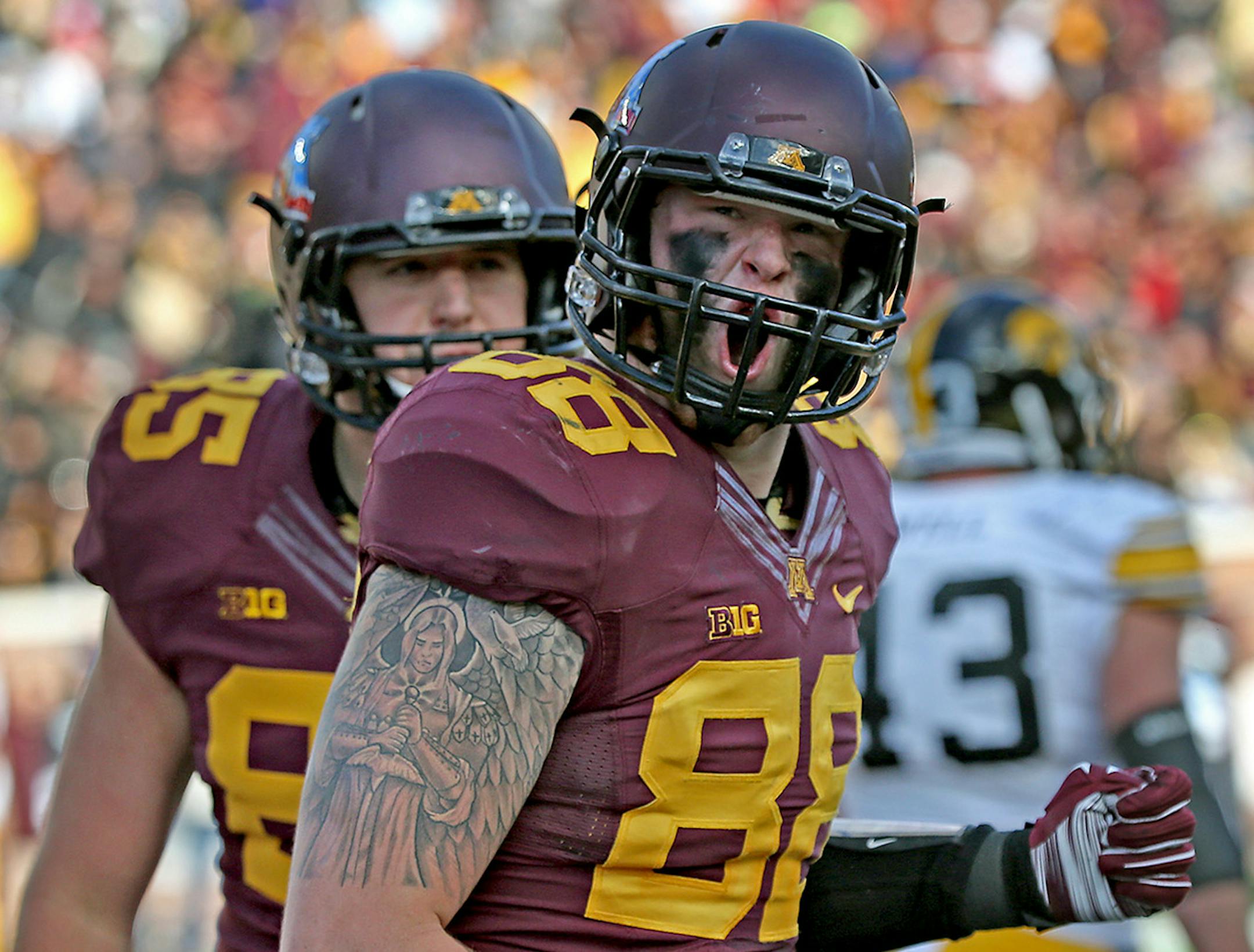 Minnesota's tight end Maxx Williams (88) celebrated his touchdown in the end zone in the second quarter as the Gophers took on the Iowa Hawkeyes, Saturday, November 8, 2014 at TCF Stadium in Minneapolis, MN. ] (ELIZABETH FLORES/STAR TRIBUNE) ELIZABETH FLORES • eflores@startribune.com