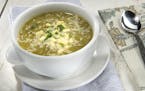 Zucchini soup. (Tammy Ljungblad/Kansas City Star/TNS) ORG XMIT: 1186792