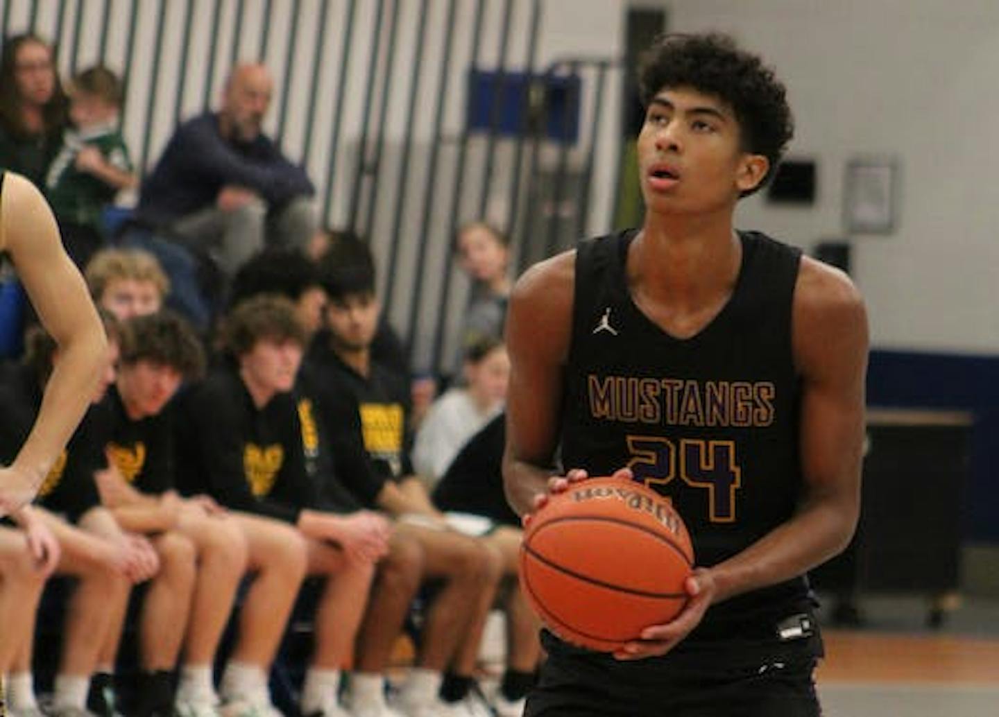 Freshman Cam Christie set to debut for Gophers starting center