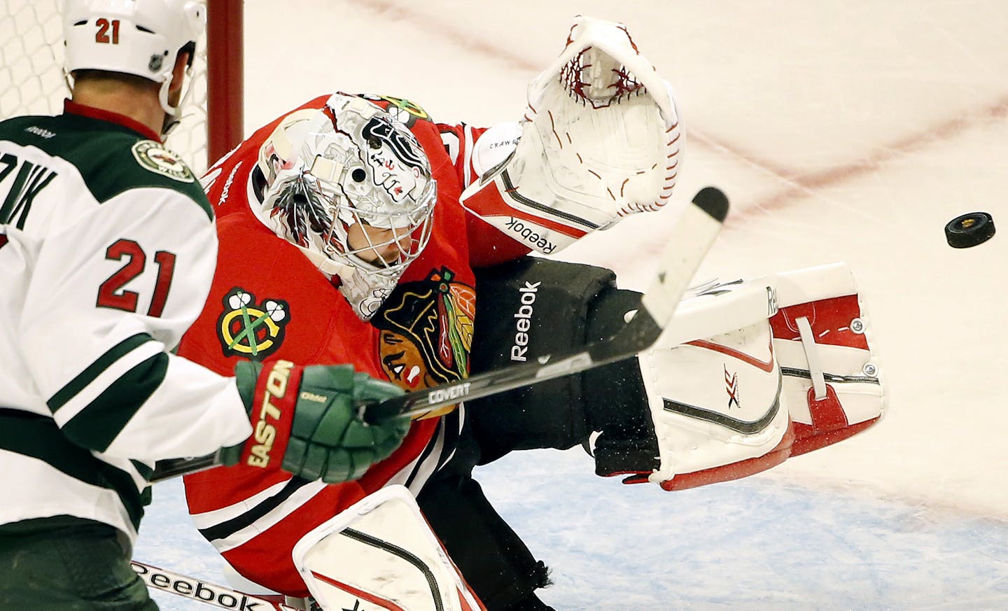 Chicago goalie Corey Crawford (50) made a save in the second period. ] CARLOS GONZALEZ cgonzalez@startribune.com - May 2, 2014, Chicago, Illinois, United Center, NHL, Minnesota Wild vs. Chicago Blackhawks, Stanley Cup Playoffs Round 2, Game 1