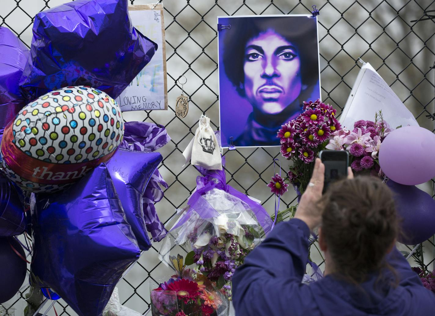 In the five days since Prince&#x2019;s death, fans have continued to gather at Paisley Park in Chanhassen, leaving flowers and balloons.