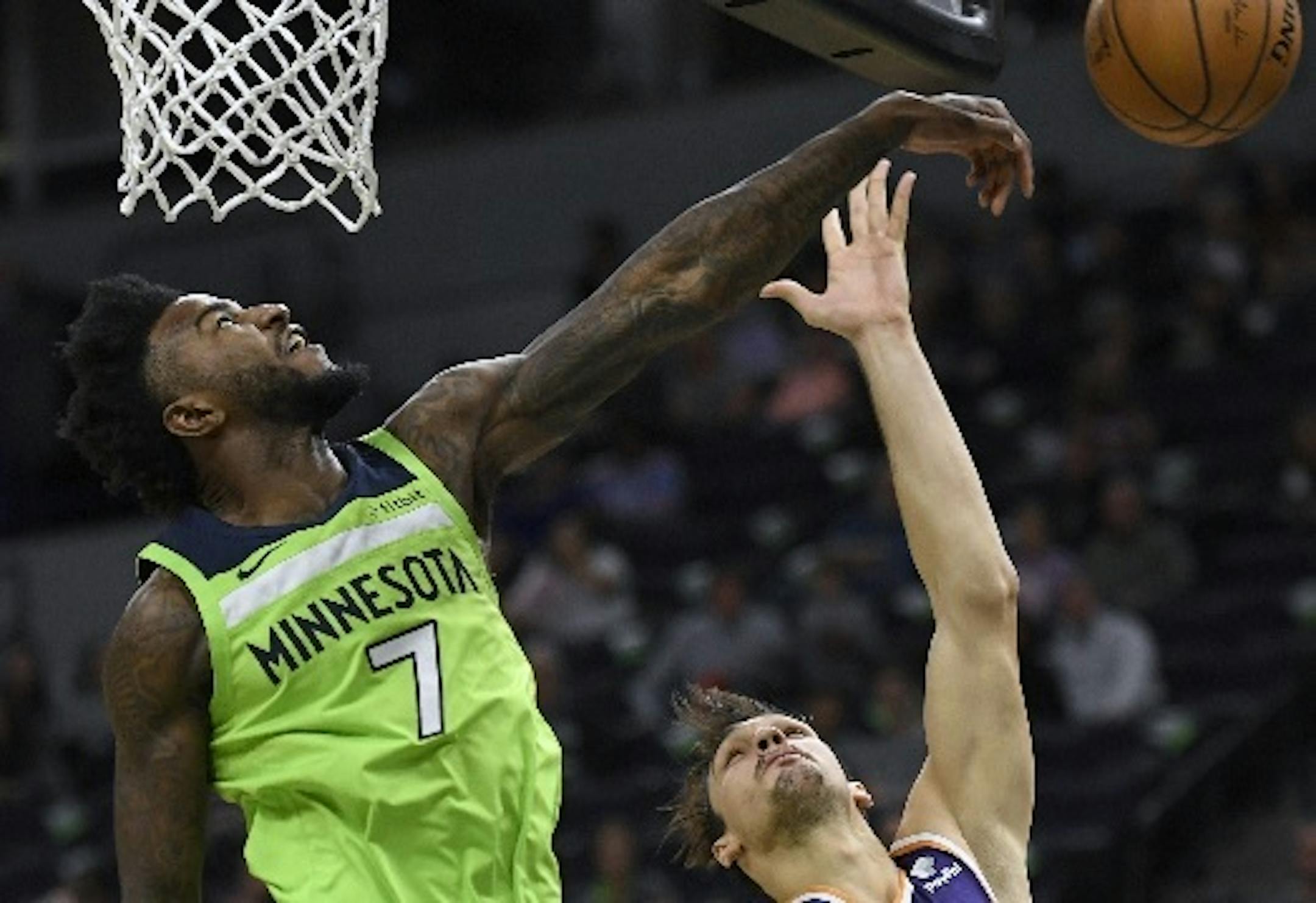 Jordan Bell swatted away a shot by former Timberwolf Dario Saric, one of his two blocks Saturday against Phoenix. Bell also had three points and nine rebounds in a season-high 17 minutes.