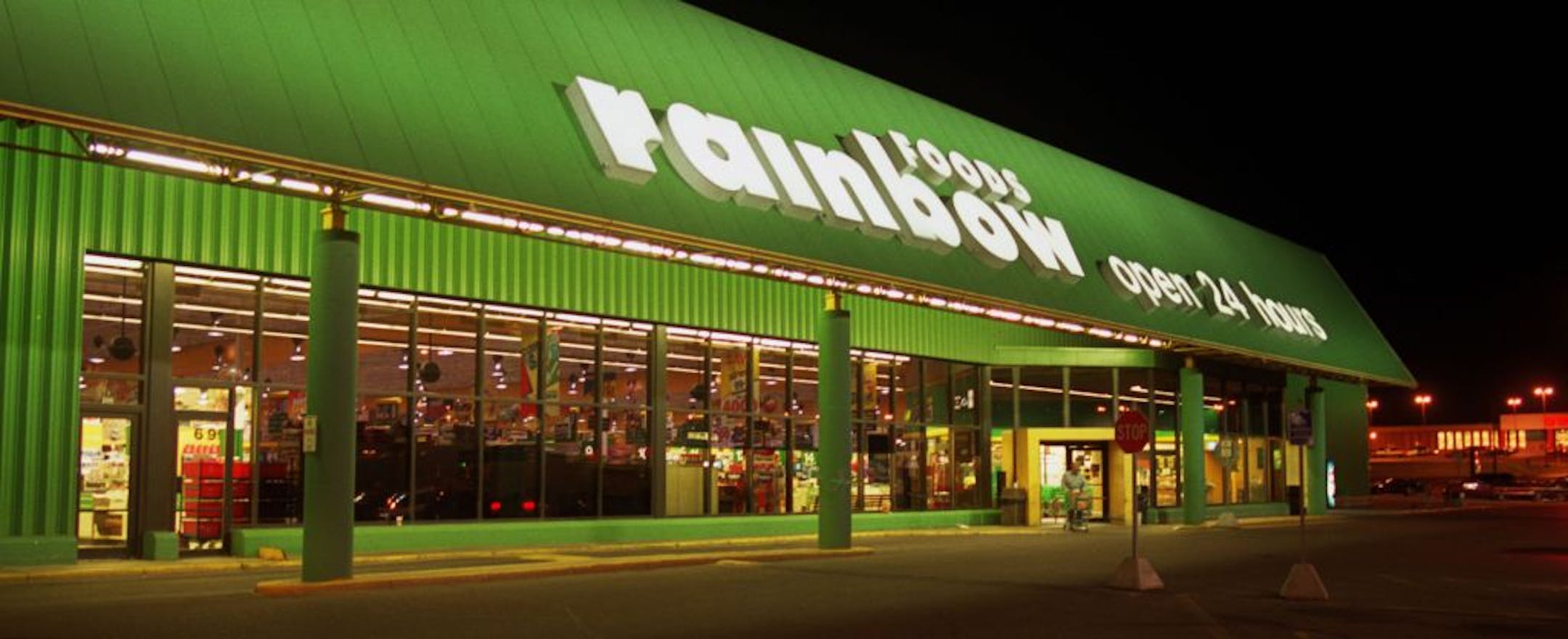 (Monday,07/17/00_West St.Paul) - - - -