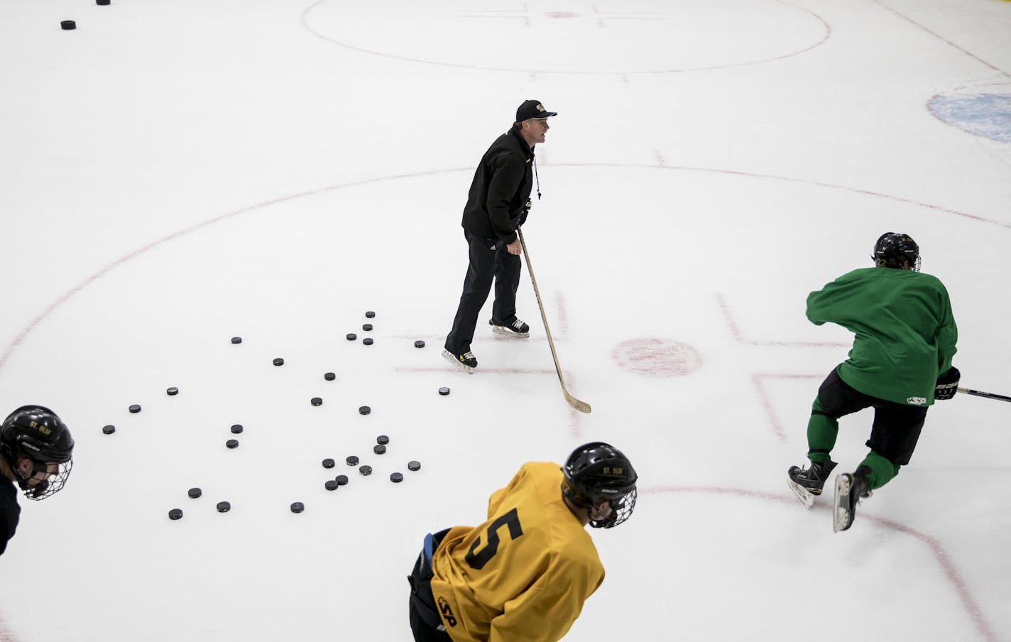 St. Olaf College head hockey coach Mike Eaves during practice on Thursday, November 10, 2016, in Northfield, Minn. Mike Eaves is a former coach at University of Wisconsin. ] RENEE JONES SCHNEIDER • renee.jones@startribune.com