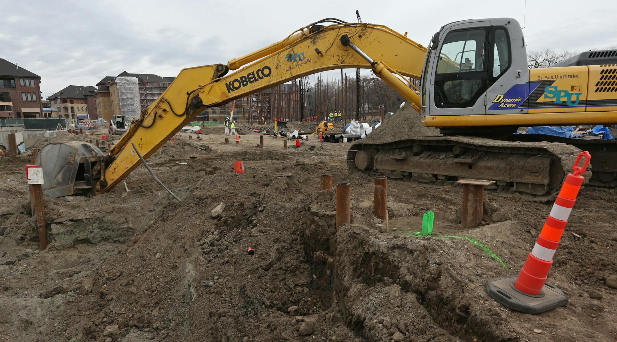 Crews worked on the foundation and pilings at the Regatta Wayzata Bay condos in Wayzata on 11/14/13.] Bruce Bisping/Star Tribune bbisping@startribune.com