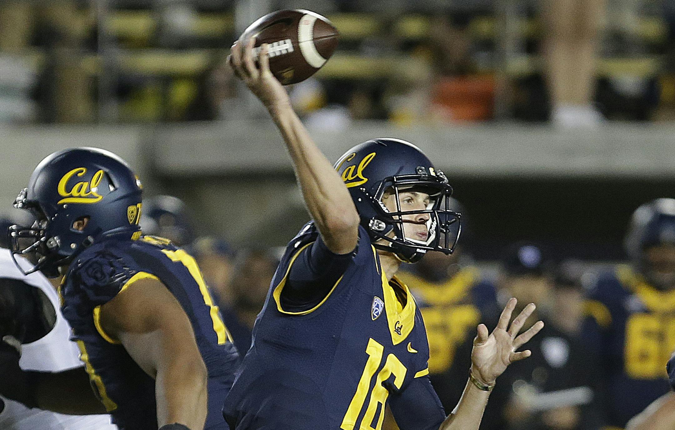 Jared Goff (16)