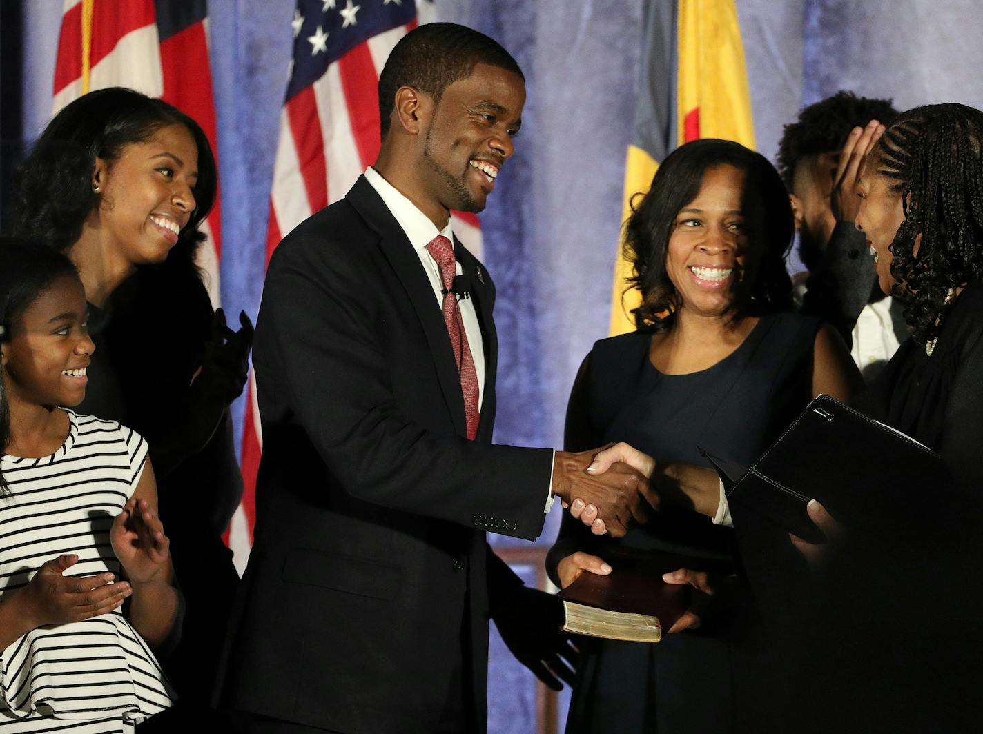 Melvin Carter and his wife Sakeena Carter were joined on stage by their family as Justice Tanya Bransford with the Fourth Judicial District administered the oath of office during Carter's swearing in ceremony as St. Paul mayor. ] ANTHONY SOUFFLE &#xef; anthony.souffle@startribune.com Melvin Carter was sworn in as mayor Tuesday, Jan. 2, 2018 at his alma mater Central High School in St. Paul, Minn. The oath of office ceremony kicked off a week of events around the city, culminating in an inaugural