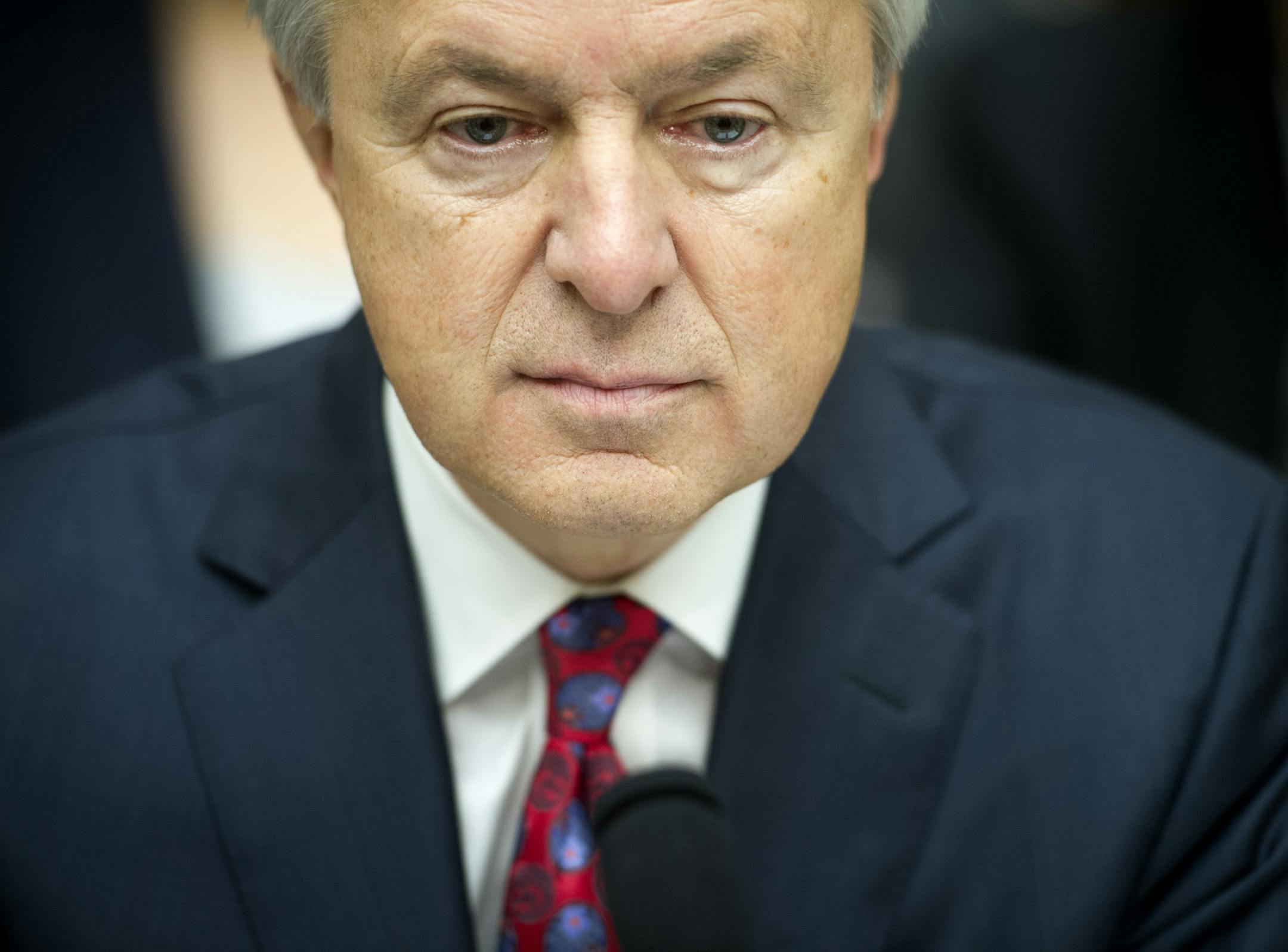 Wells Fargo CEO John Stumpf testifies on Capitol Hill in Washington, Thursday, Sept. 29, 2016, before the House Financial Services Committee investigating Wells Fargo's opening of unauthorized customer accounts. (AP Photo/Cliff Owen)