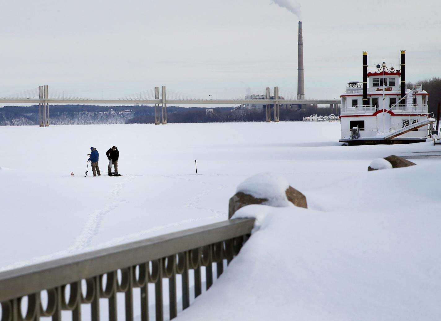 Forecasters hope we won't go from ice fishing to sandbagging, especially in low areas like the St. Croix shoreline in Stillwater.