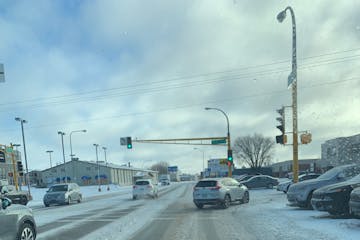 Cold & Wintry Friday Morning in Fargo, ND