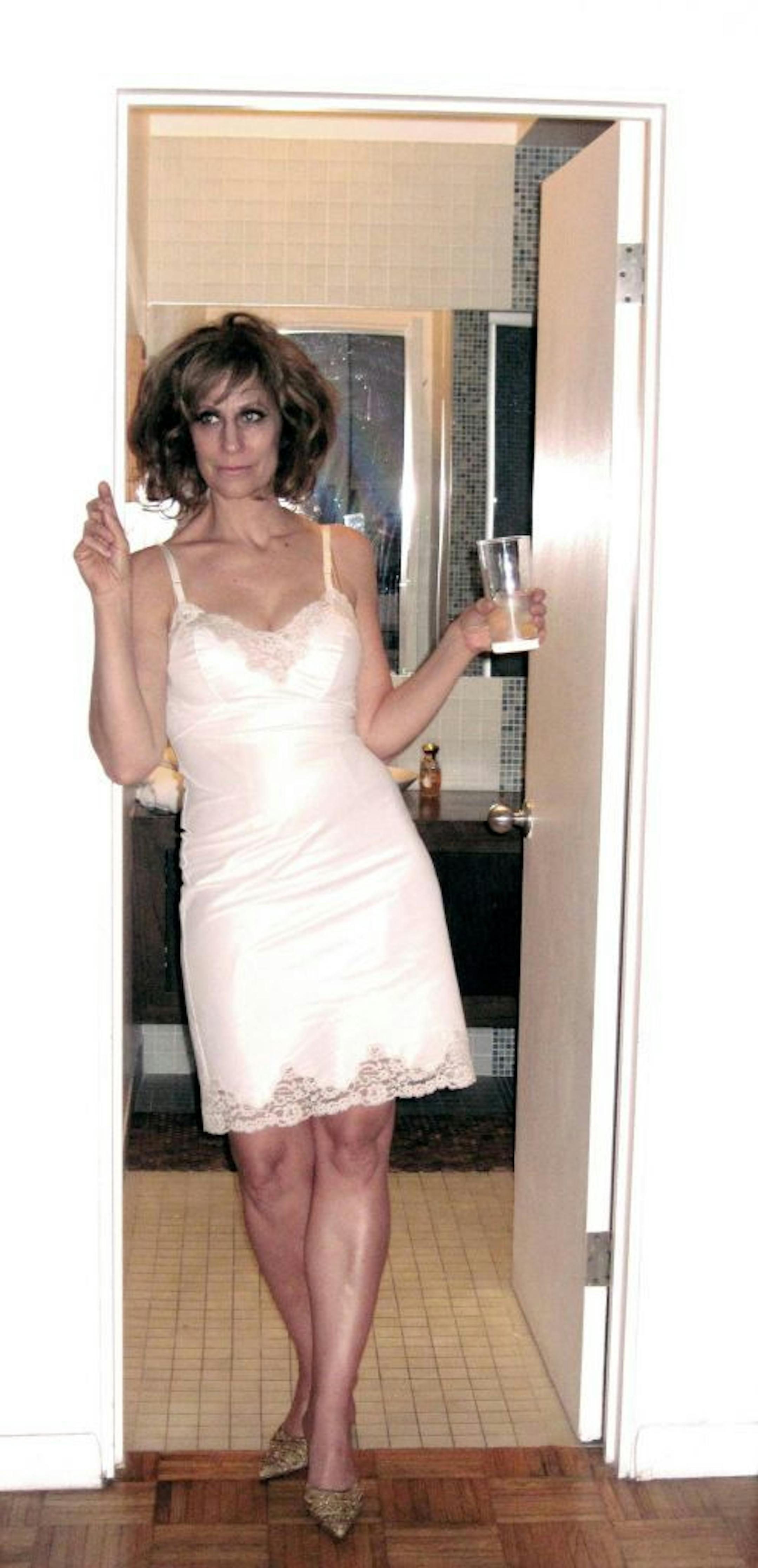 Lizz Winstead in an Elizabeth Taylor state of undress.