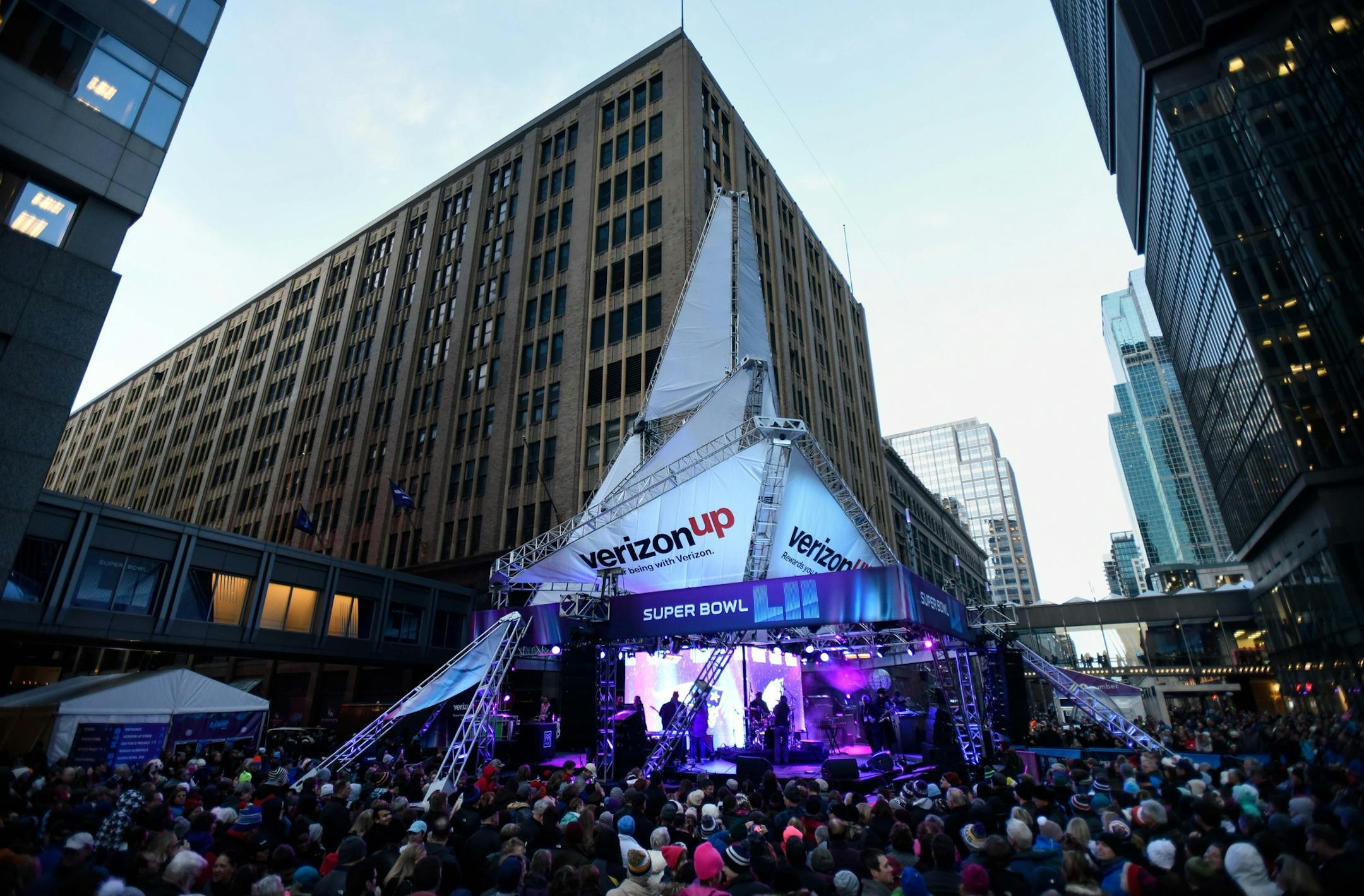 A massive stage was set up on Nicollet Mall at 8th Street for Friday night's show. ] AARON LAVINSKY ï aaron.lavinsky@startribune.com Broadway star Idina Menzel, the voice of Frozen's "Let It Go," kicked off the Super Bowl Live free concerts series on Nicollet Mall Friday, Jan. 26, 2018 in Minneapolis, Minn.