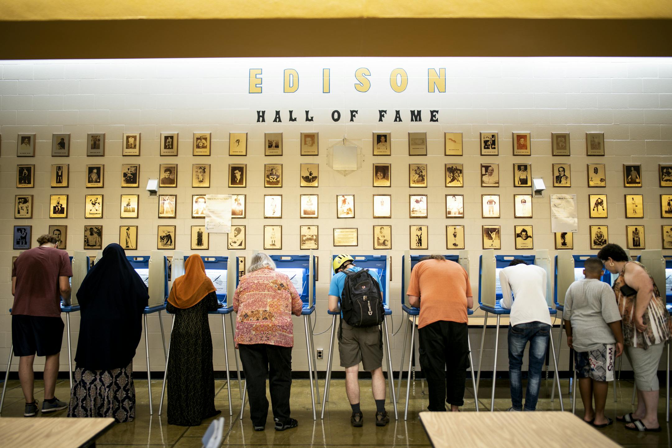 The voting booths of Edison High School in northeast Minneapolis were full at one point during an evening rush Tuesday night. ] AARON LAVINSKY ¥ aaron.lavinsky@startribune.com
Primary elections were held Tuesday, August 14, 2018 in Minneapolis, Minn. We photograph DFL gubernatorial candidate Lori Swanson at her primary night party at Jax Cafe in Minneapolis.