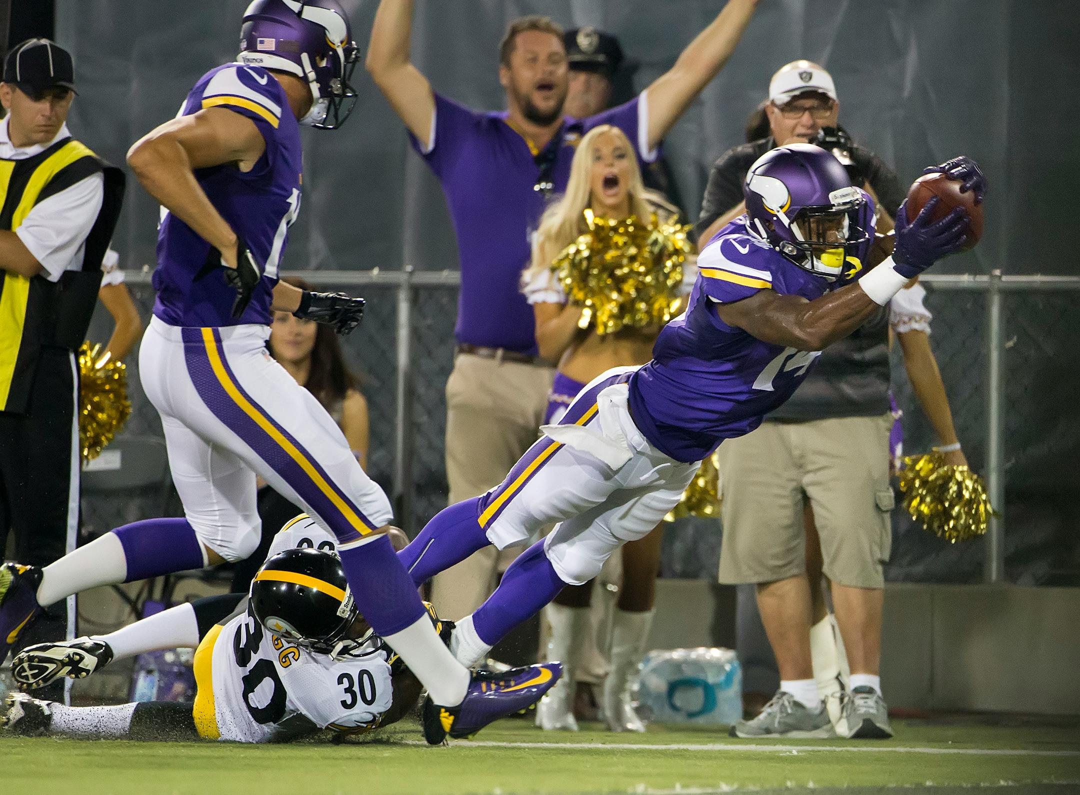 Vikings rookie Stefon Diggs lunged for the end zone after a 62-yard punt return against Pittsburgh during the third quarter of the Hall of Fame Game on Sunday.