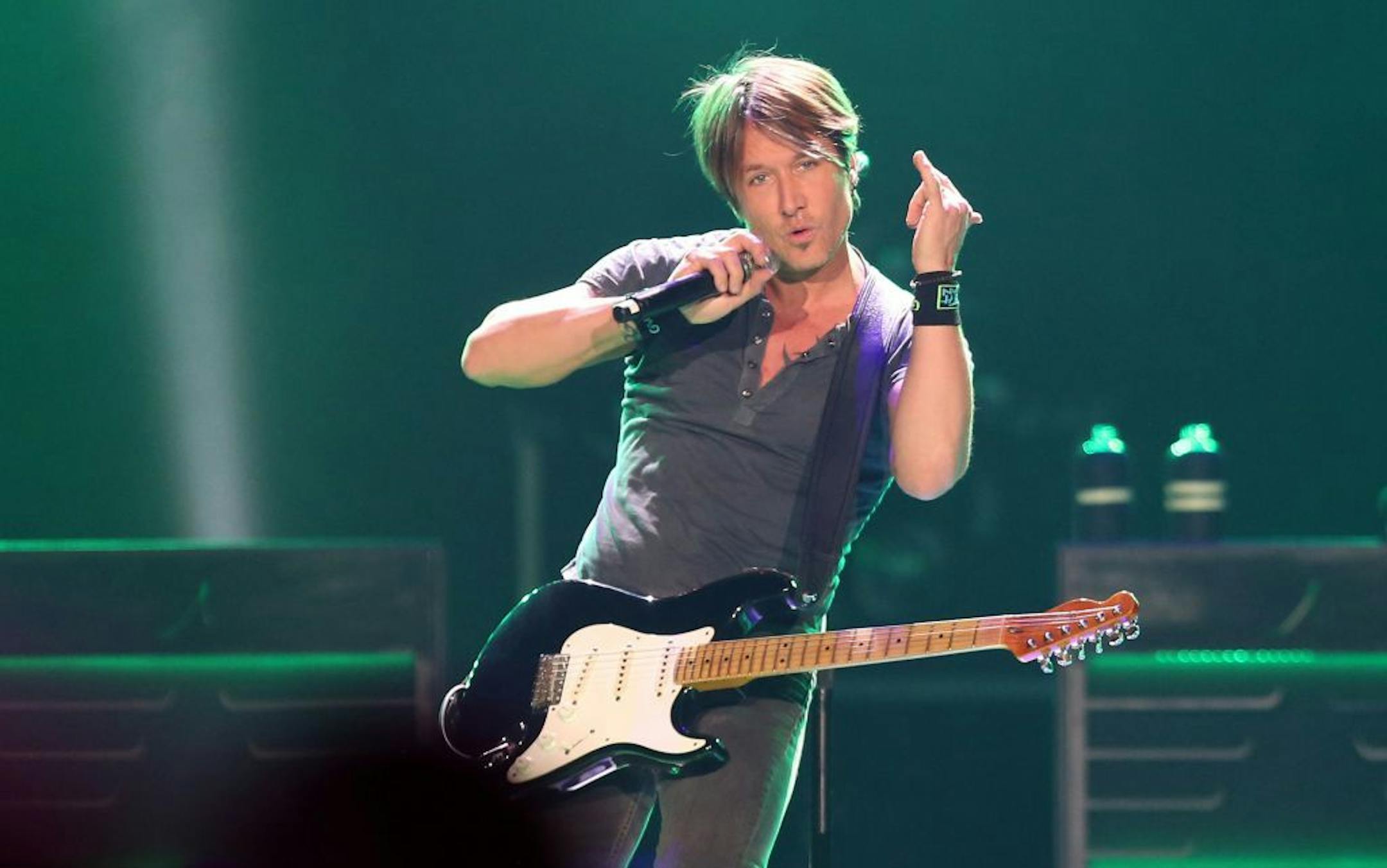 Keith Urban performed at the Target Center in Minneapolis Saturday, January 11, 2014.