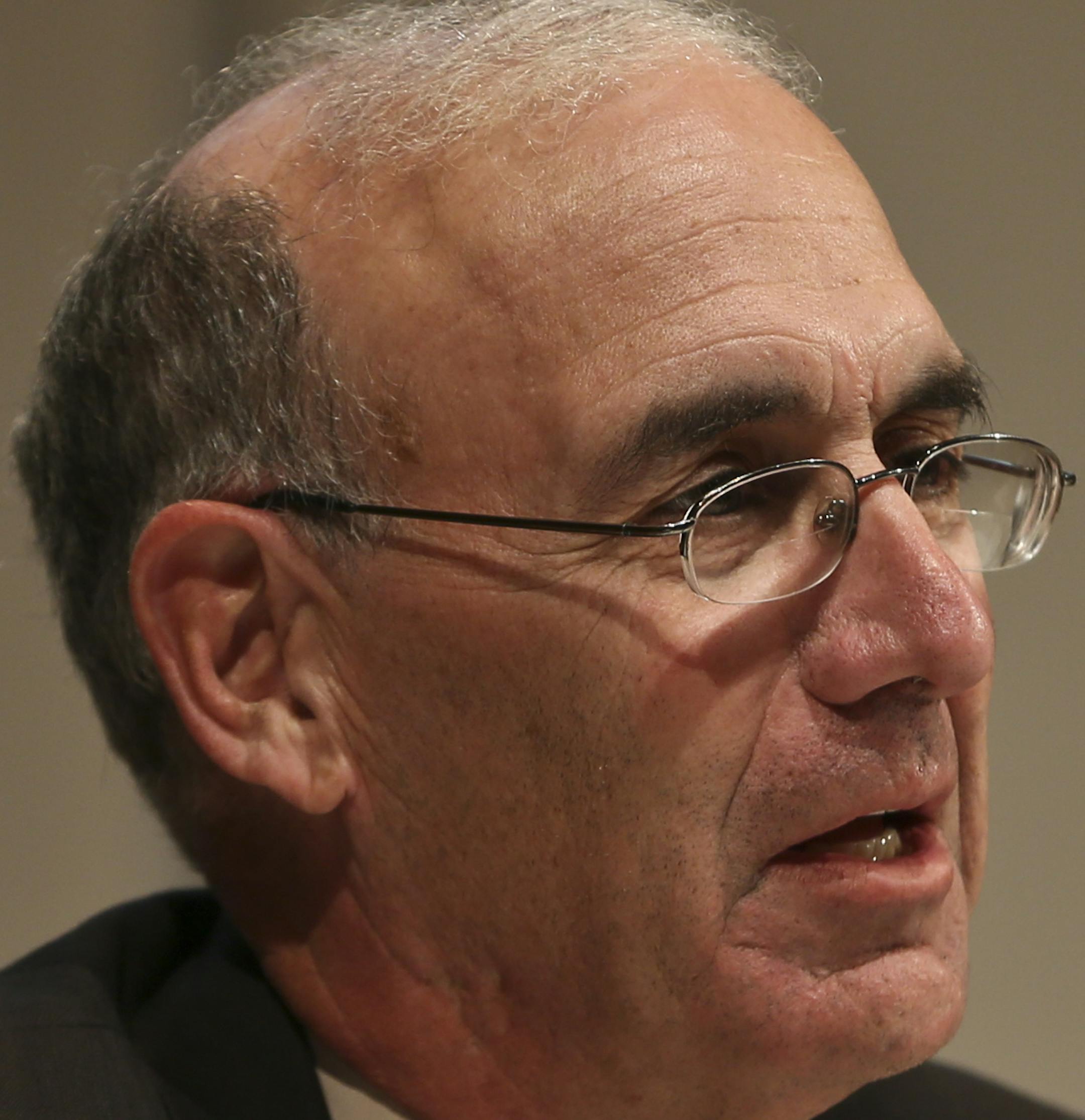 A mayoral forum based on the arts was held with several candidates for mayor of Minneapolis at the MacPhail Center in Minneapolis, Minn., on Thursday, September 12, 2013. Candidate Bob Fine during the forum. ] (RENEE JONES SCHNEIDER • reneejones@startribune.com)