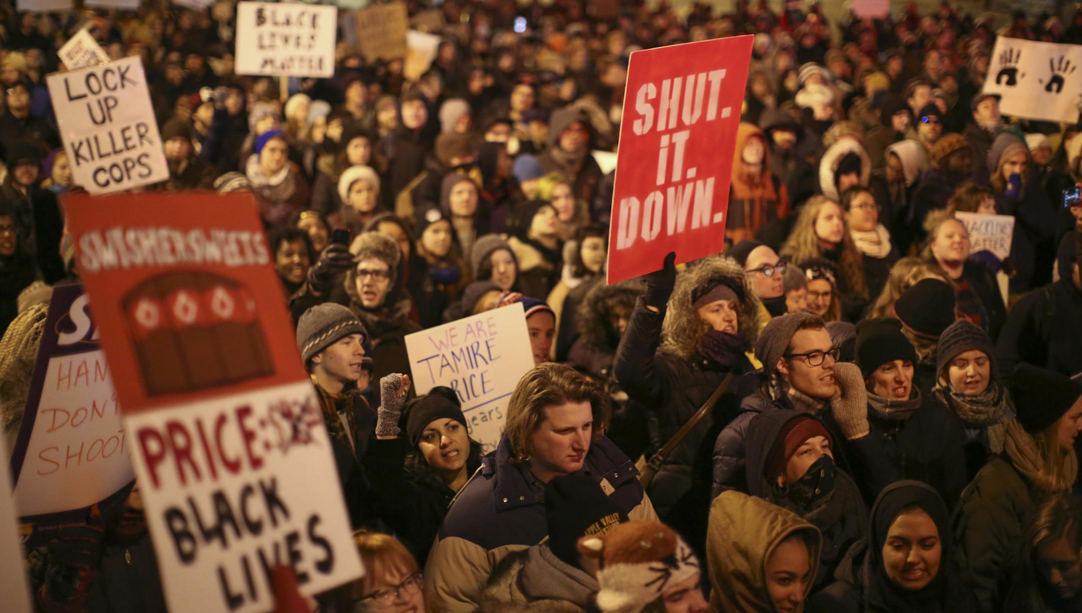 Protesters gathered Minneapolis Police Department's 3rd Precinct Headquarters at Lake St. and Minnehaha Ave. Tuesday night. ] JEFF WHEELER ‚Ä¢ jeff.wheeler@startribune.com Demonstrators protesting the events in Ferguson held a march and rally outside the Minneapolis Police Department's 3rd Precinct Headquarters at Lake St. and Minnehaha Ave. Tuesday night.