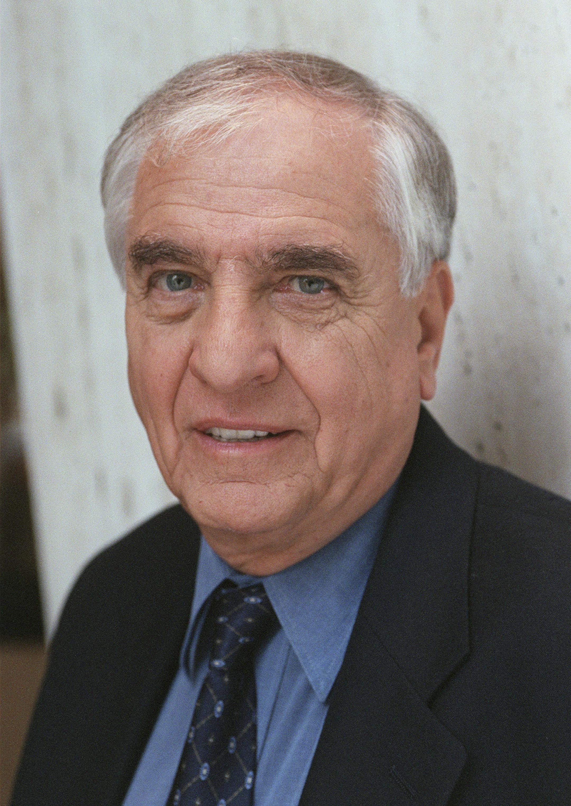 FILE-- Garry Marshall, who helped create many classic comedy TV shows like "Mork and Mindy" and "Happy Days," and also directed movies like "Pretty Woman," in New York, June 21, 25, 2001. Marshall, whose work in network television and Hollywood movies fattened the archive of romantic, family and buddy comedies and consistently found the sweet spot smack dab in the middle of the mainstream, died on July 19, 2016, in Burbank, Calif. He was 81. (Chester Higgins Jr./The New York Times)