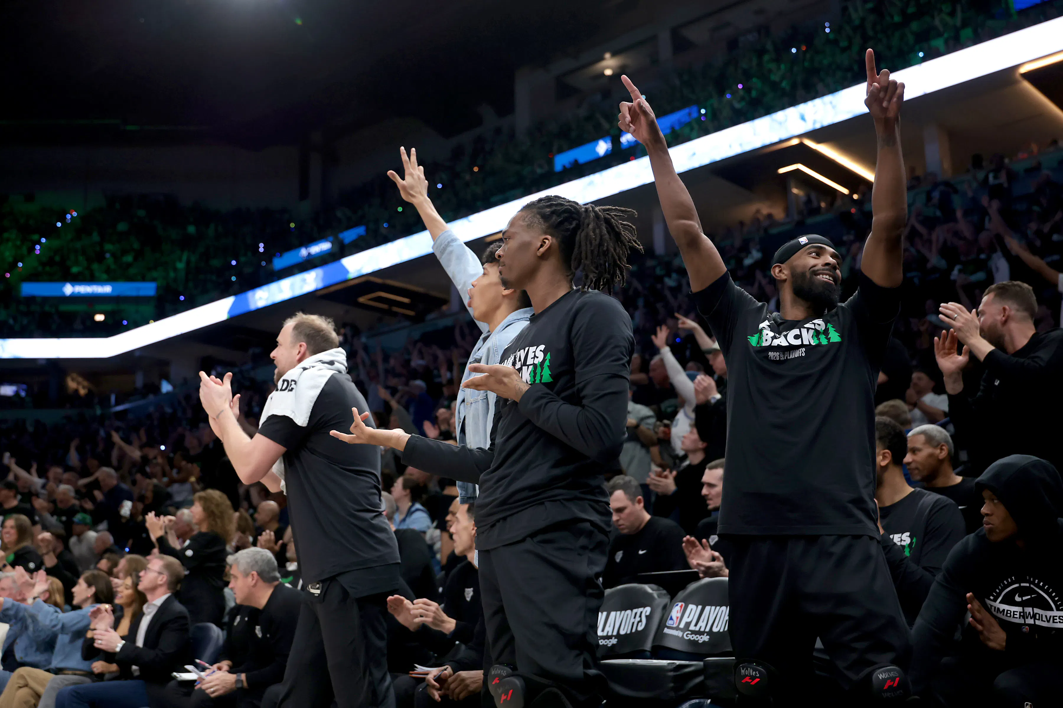 Live: Victor Wembanyama leads Spurs past Timberwolves in Game 3