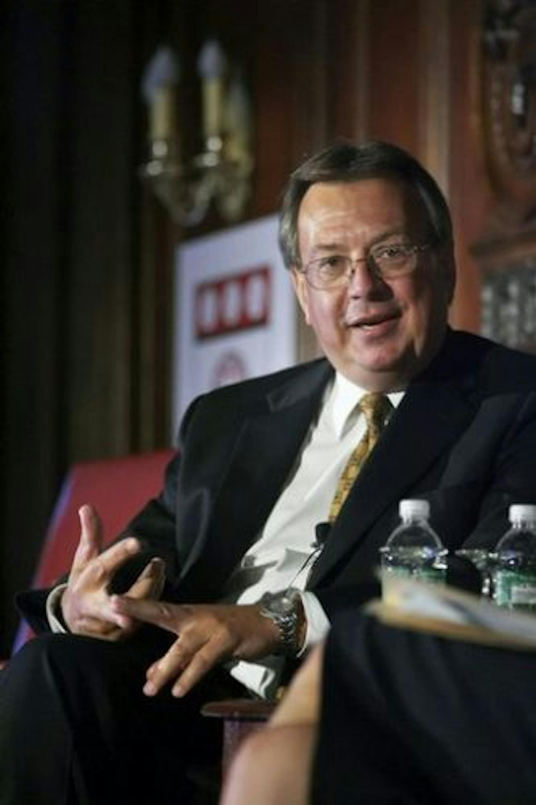 James Prokopanko, CEO of fertilizer company Mosaic, speaks at the International Economic Alliance Global investment Symposium, in New York September 24, 2008. REUTERS/Jacob Silberberg