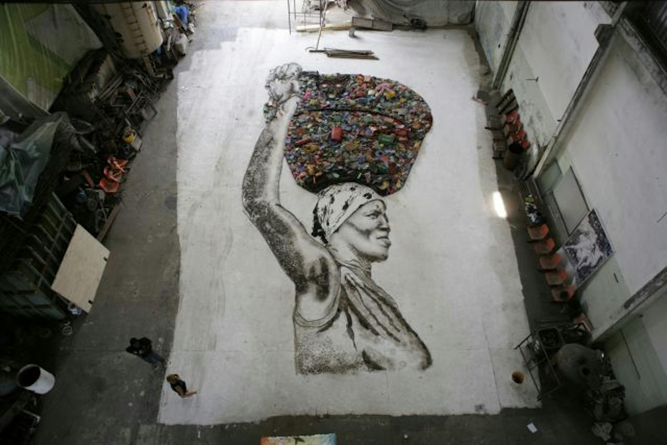 One of Vik Muniz's subjects drawn on his studio floor.