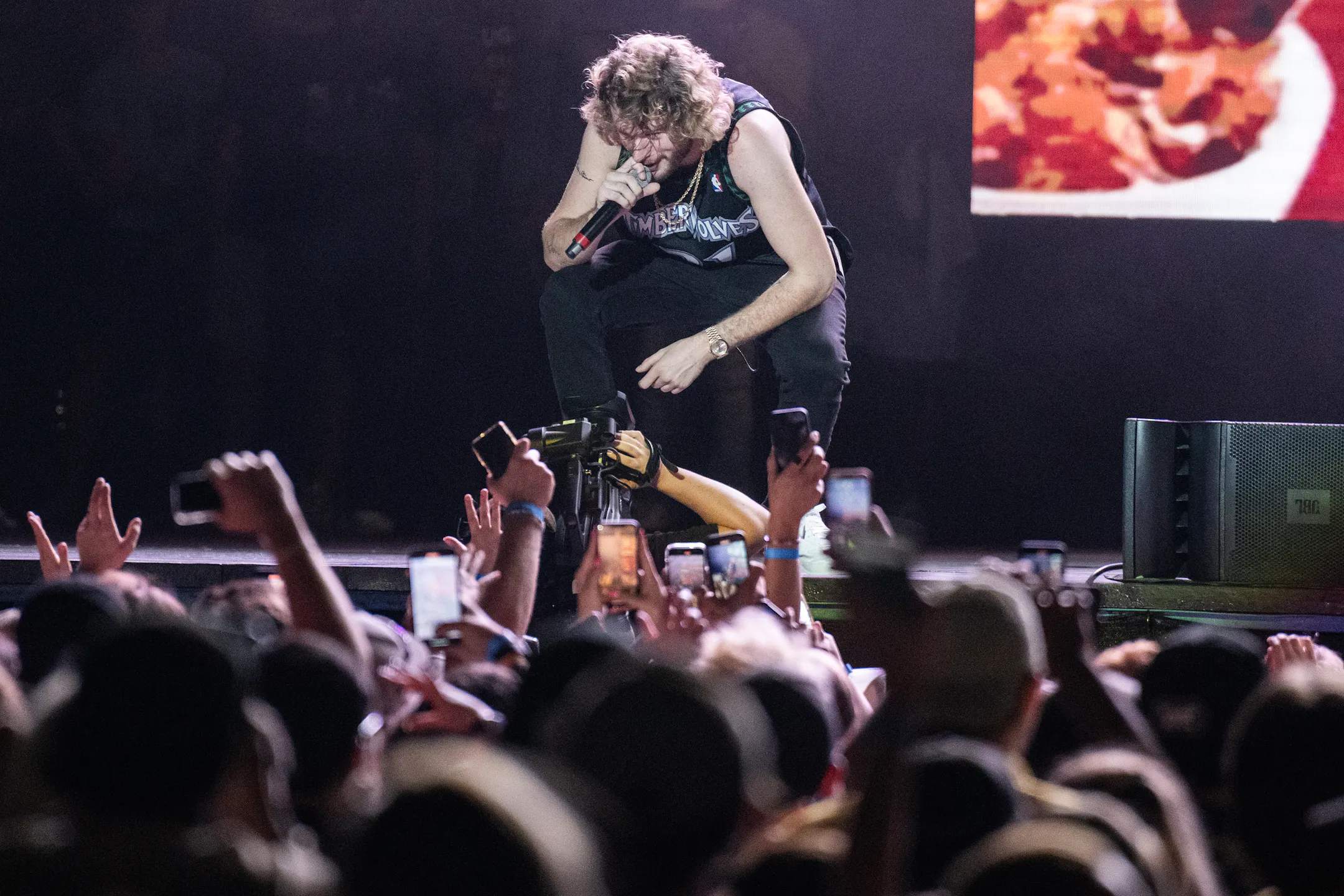 Oppy Rapper Review: Poppy Minnesota rapper Yung Gravy is all fluff at fair grandstand