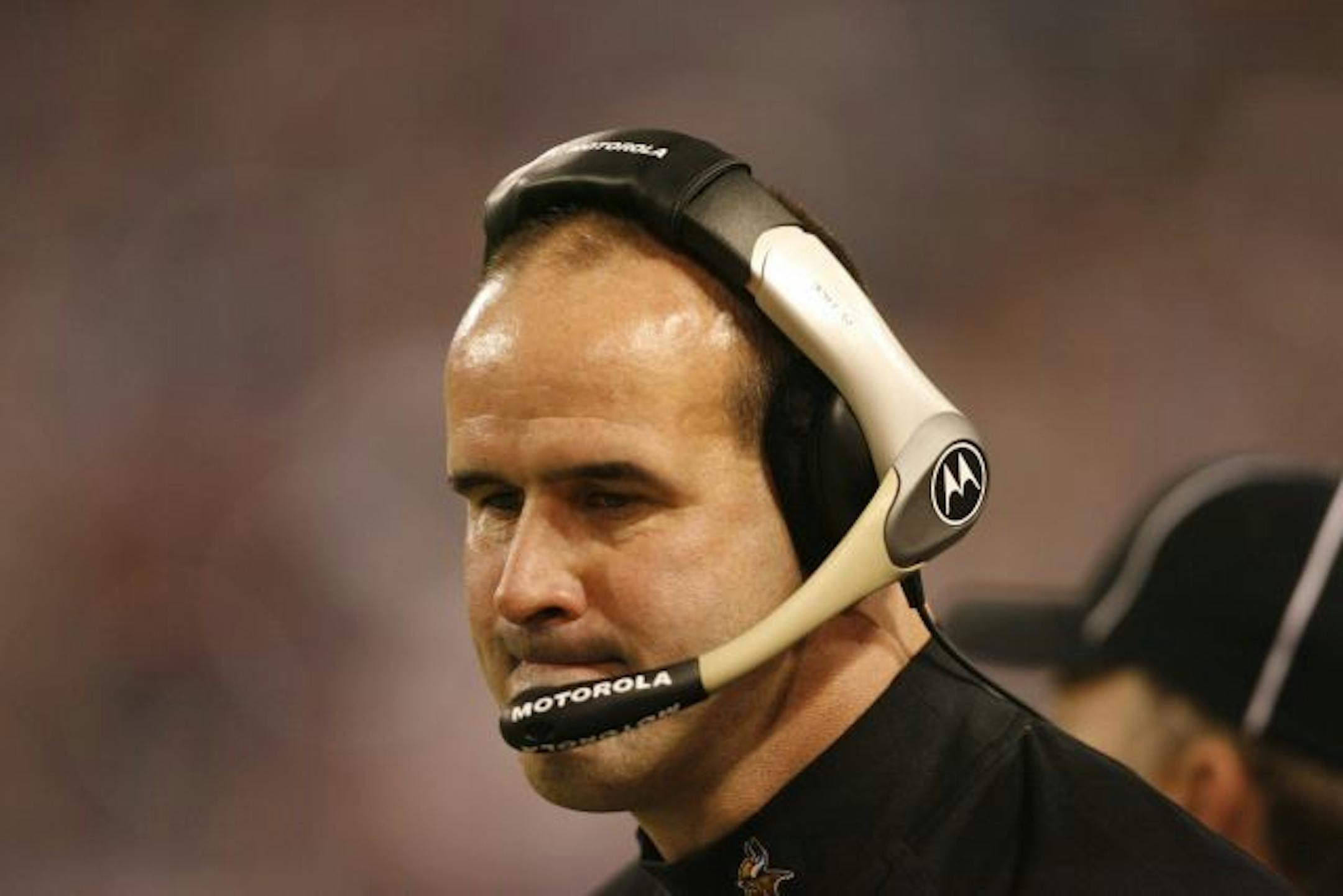 Bears offensive line coach Mike Tice