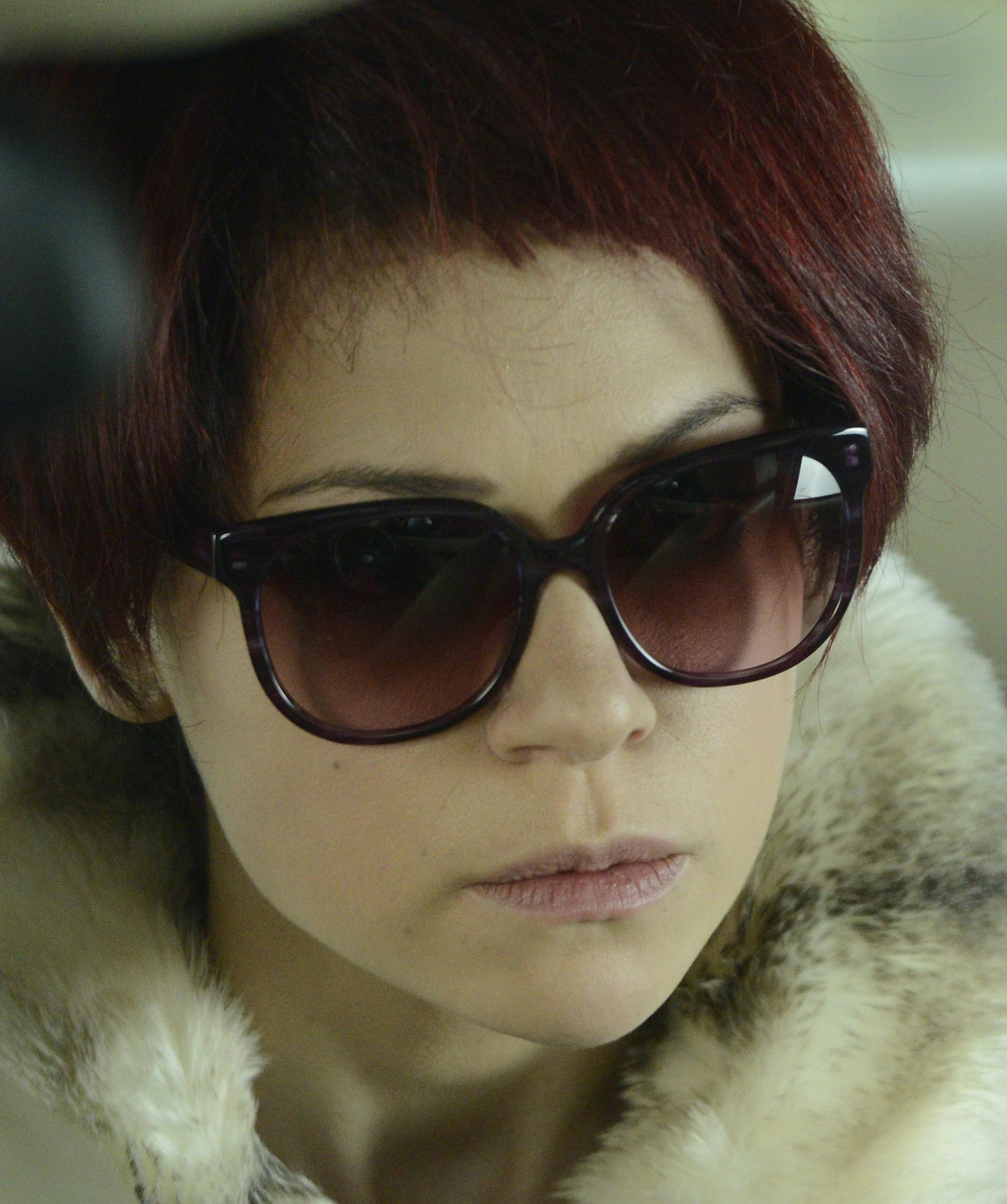 Orphan Black, Season 1, Episode 1, Katja (Tatiana Maslany)