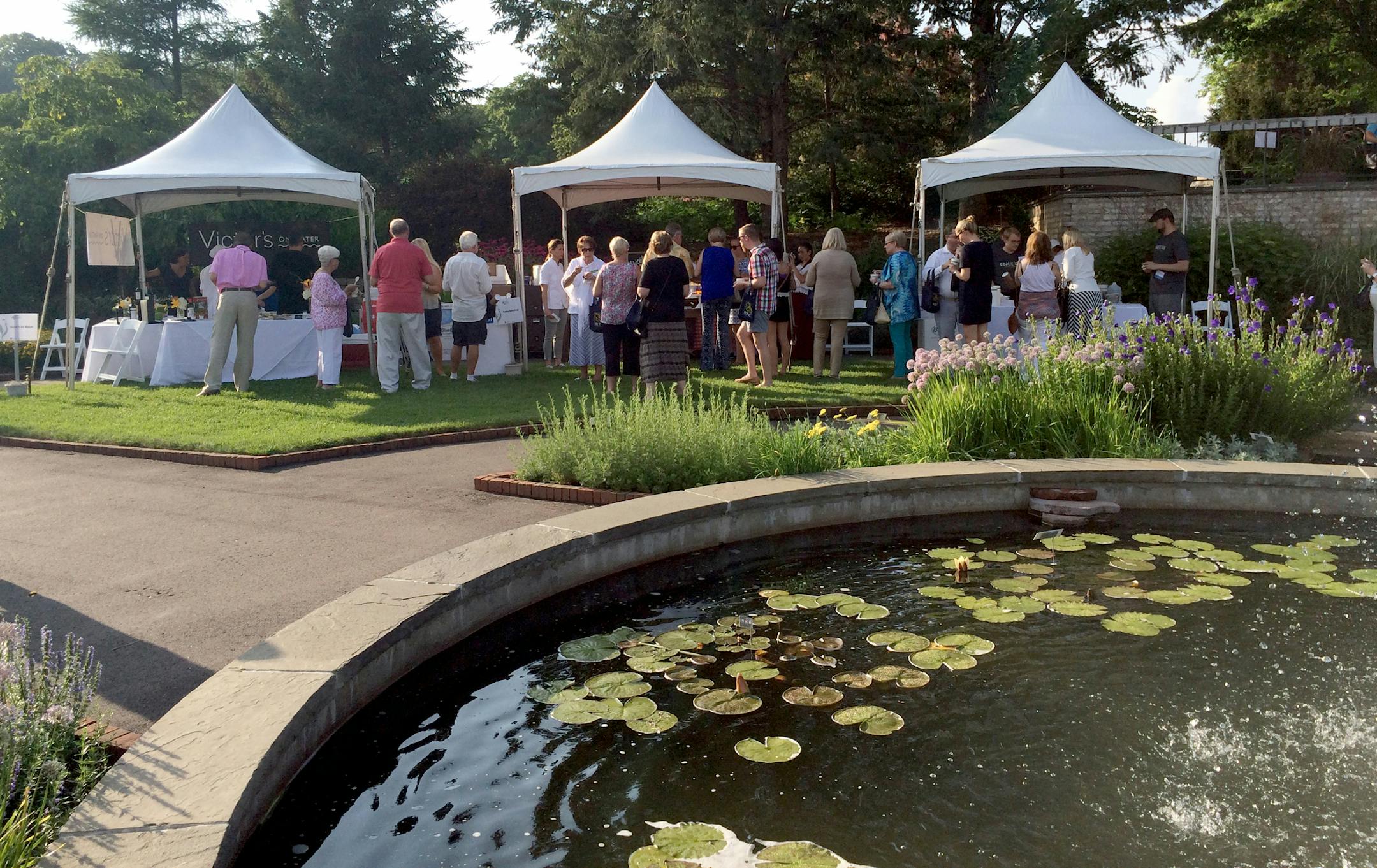 The perennial gardens at the Minnesota Landscape Arboretum made the perfect setting for the annual Taste and Toast fundraising event.