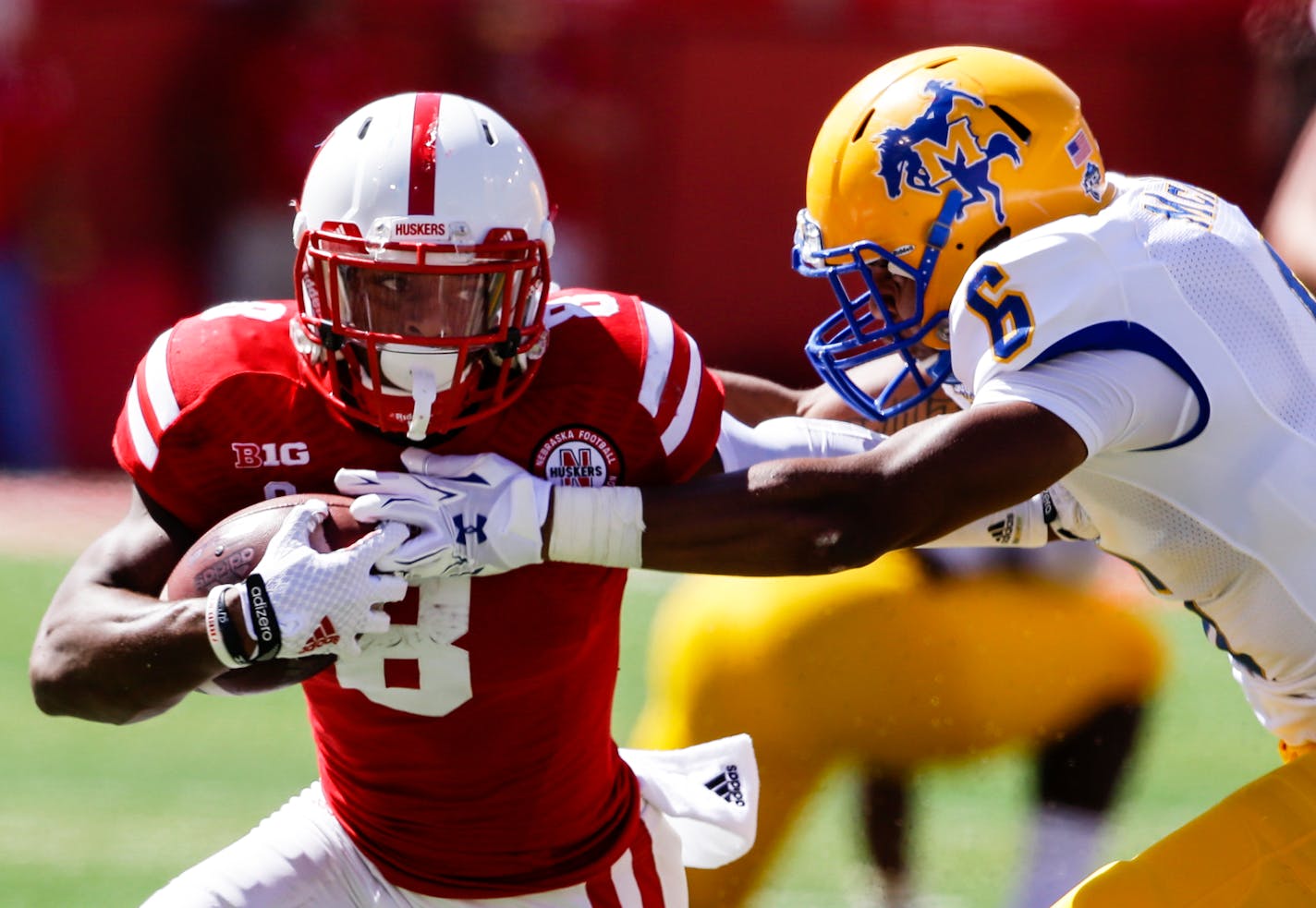 Nebraska running back Ameer Abdullah (8)