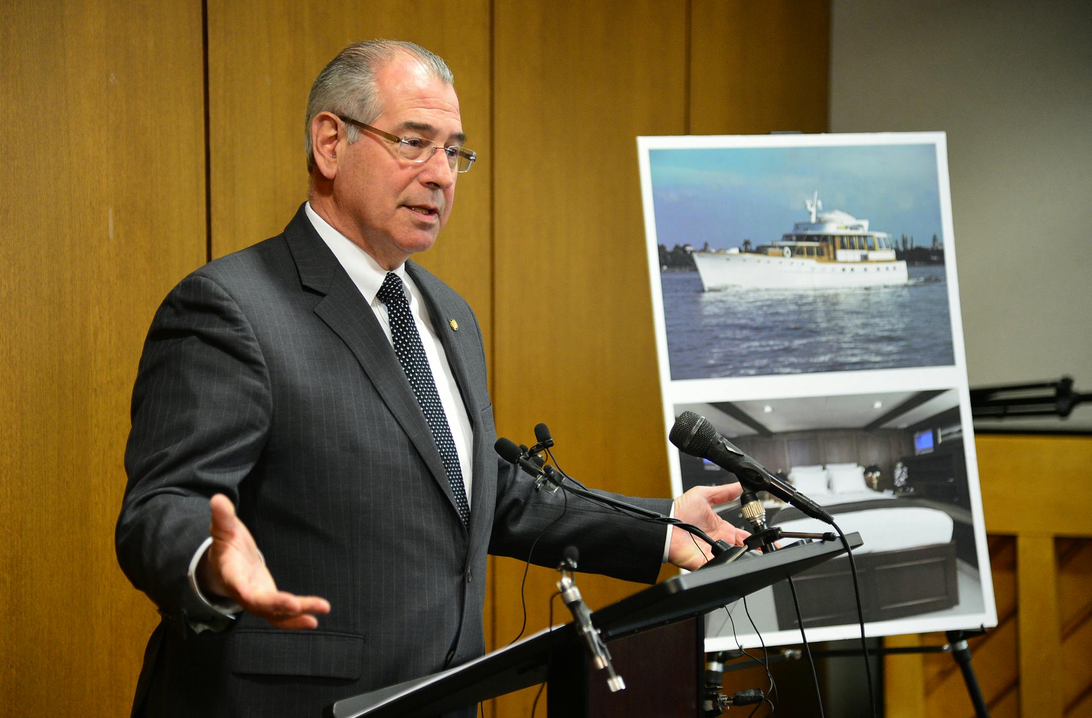 .Hennepin County Attorney Mike Freeman held a press conference on a couple that alleged took $160,000 in welfare benefits while the husband claimed to be a Scottish aristocrat and broadcast executive. They also allegedly controlled bank accounts containing hundreds of thousands of dollars. Andrea and Colin Chisholm, of Deephaven, illegally obtained food stamps from 2005 to 2012, according to court documents. They were living in a luxury lakeside home and Colin Chisholm portrayed himself as a Sco