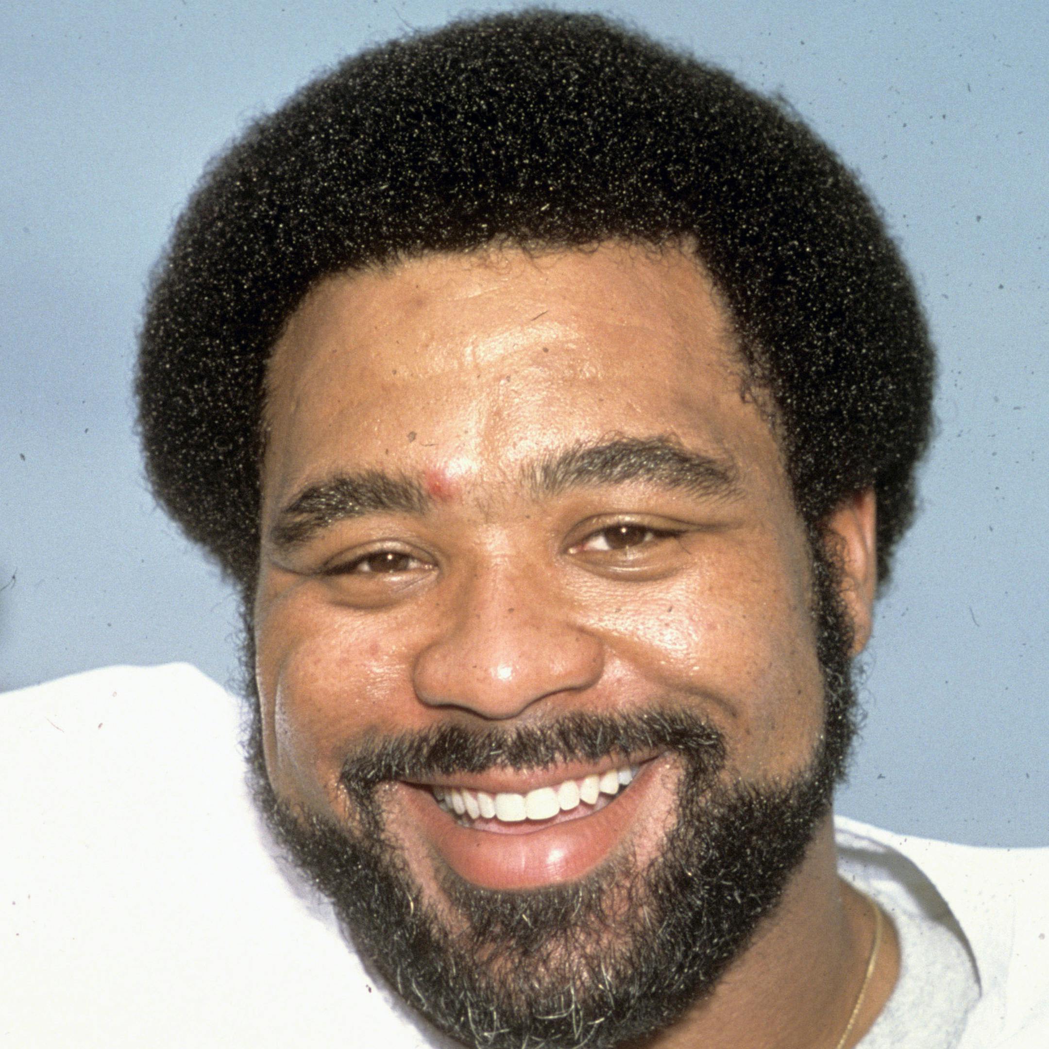 This 1977 photo provided by NFL photos shows Houston Oilers defensive tackle Curley Culp. Culp will be inducted into the Pro football Hall of Fame on Saturday, Aug. 3, 2013 in Canton, Ohio. (AP Photo/NFL Photos) ORG XMIT: MIN2013080217511453