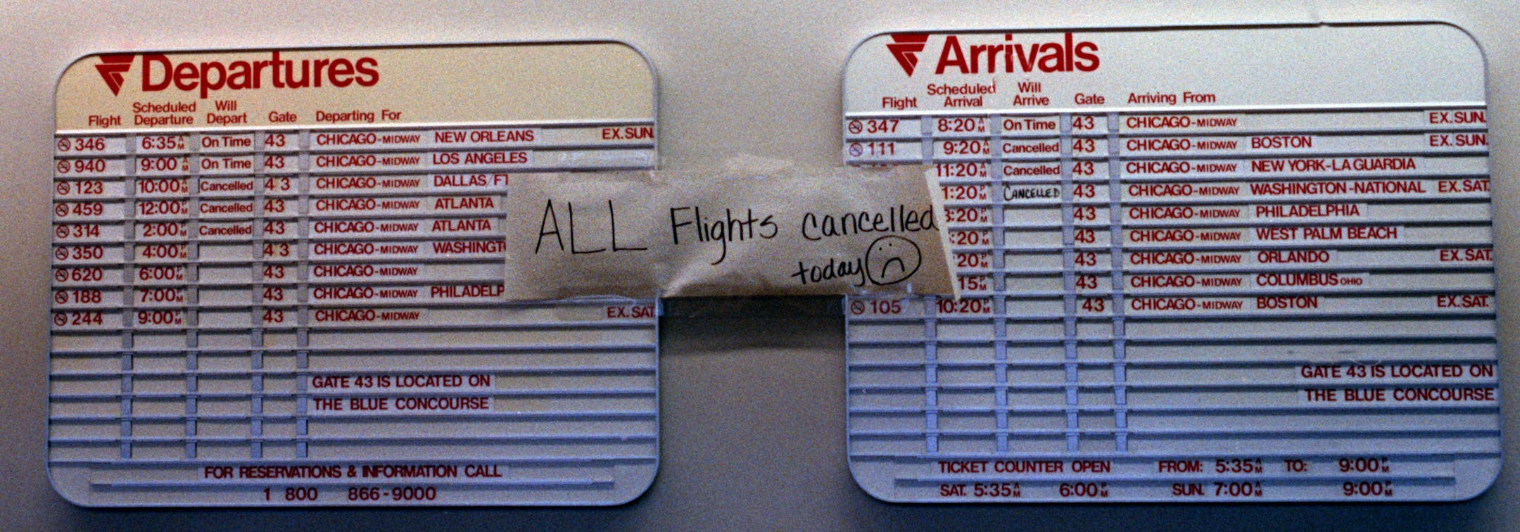 At the Minneapolis St. Paul airport, flights cancelled. Halloween Blizzard, 1991. FILE PHOTO