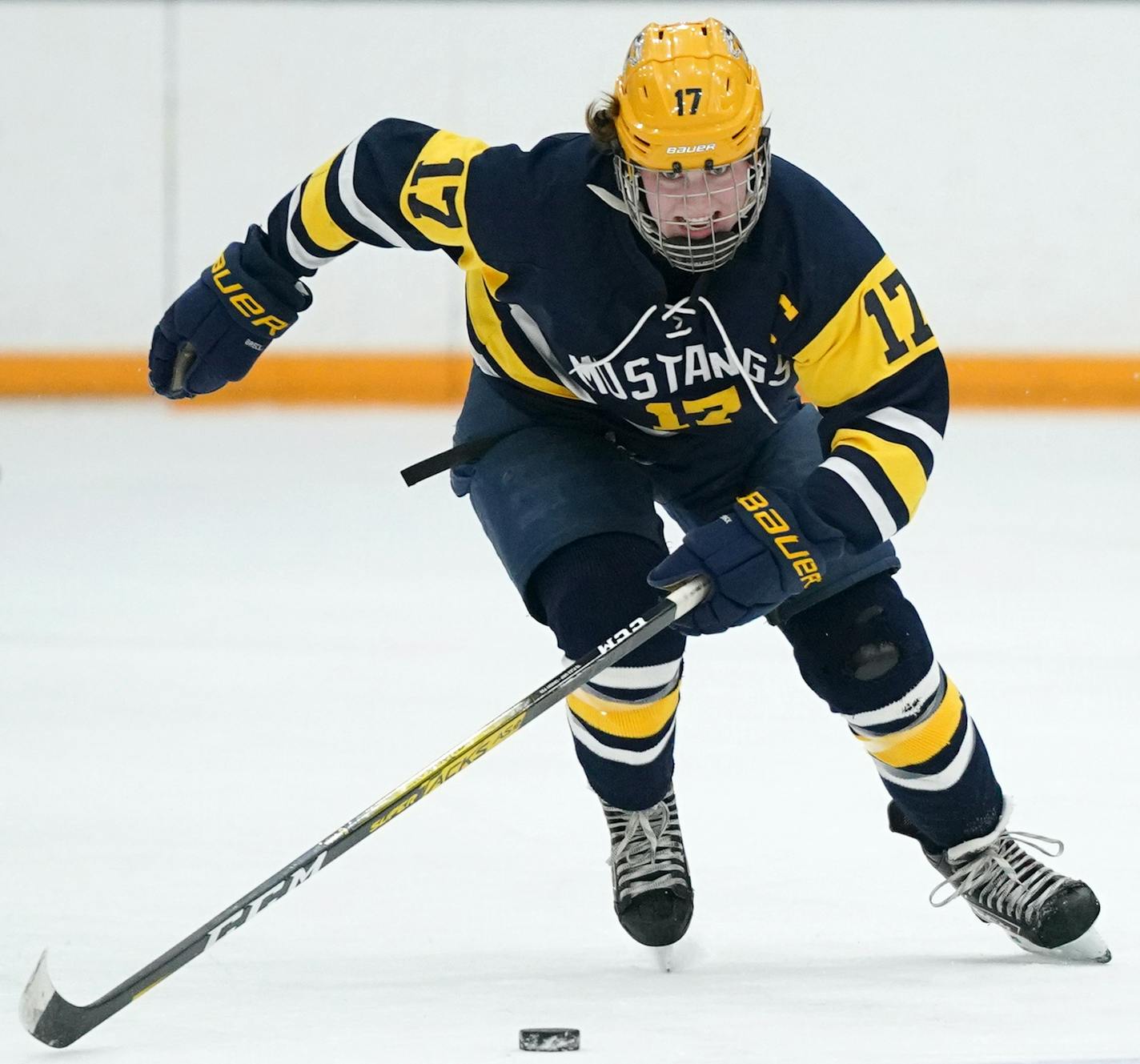 Breck forward Olivia Mobley (17), the girls' hockey metro player of the year, took the puck down the ice during a game against Wayzata. ] ANTHONY SOUFFLE &#x2022; anthony.souffle@startribune.com Breck forward Olivia Mobley, the girls' hockey metro player of the year, played in a game against Wayzata Friday, Jan. 31, 2020 at the Plymouth Ice Center in Plymouth, Minn.