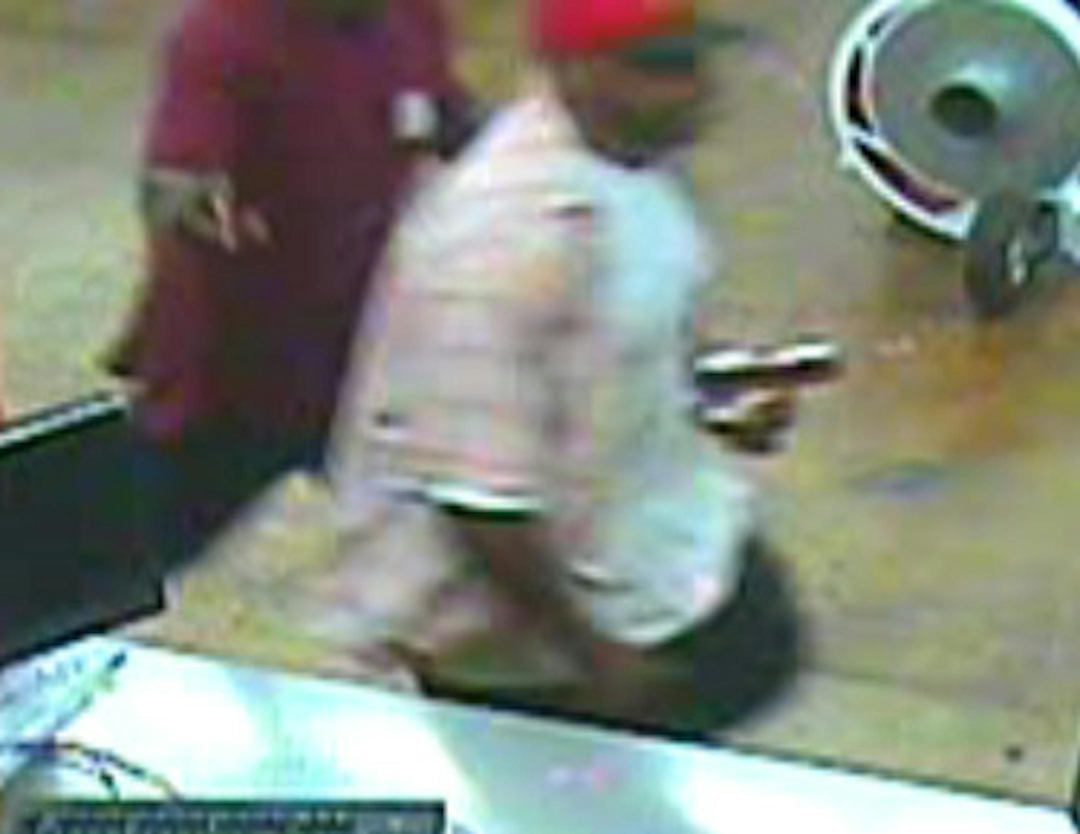Roseville police released photos of the suspects in a jewelry store robbery.