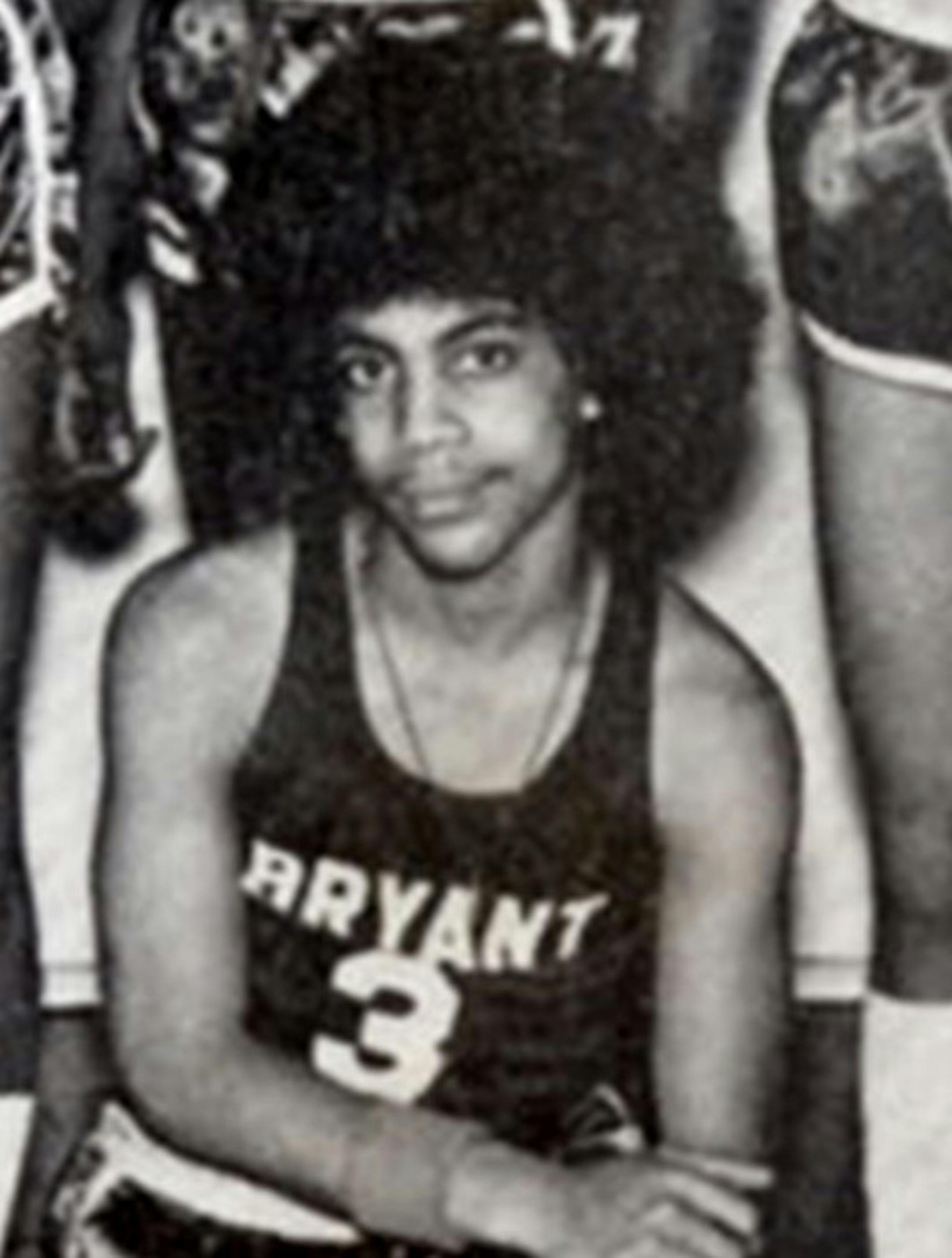 The real story behind the 'Prince the basketball star' photo. A photo of Prince the hoopster went viral today after it was posted on Twitter, prompting Deadspin, Slate and others to write that "Prince was an Afro-rocking, coach-hating schoolboy basketball star." Here's the real story behind the photo from the reporter who wrote the article.