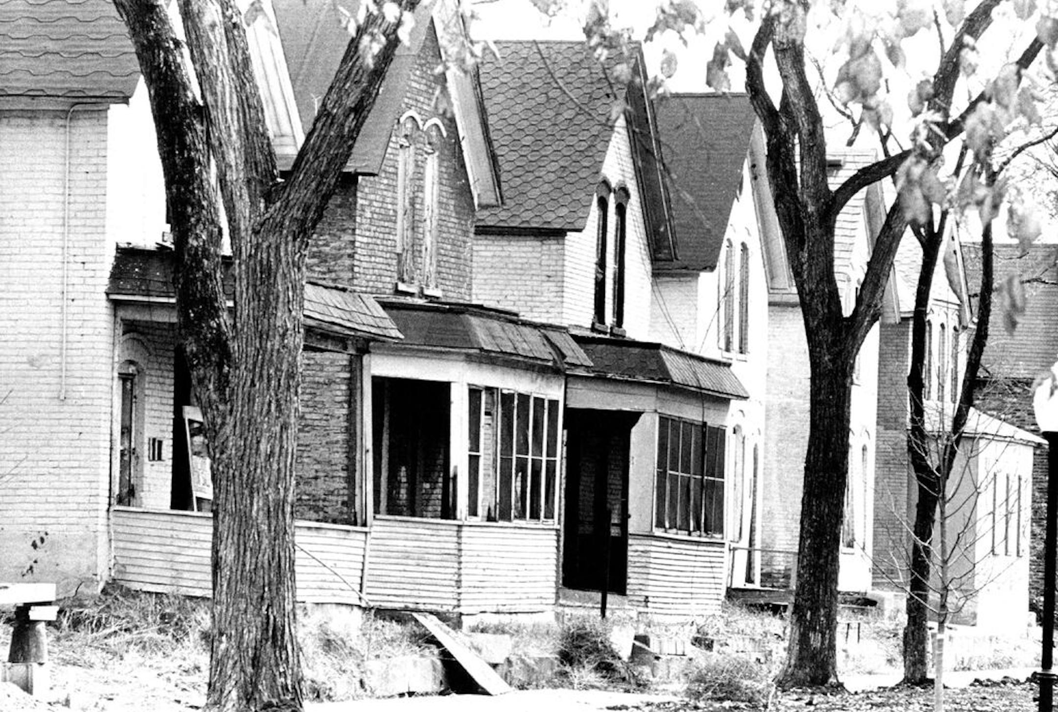 November 12, 1977 Unrestored homes in 2100 block of Milwaukee Av. October 24, 1977 Darlene Pfister, Minneapolis Star Tribune